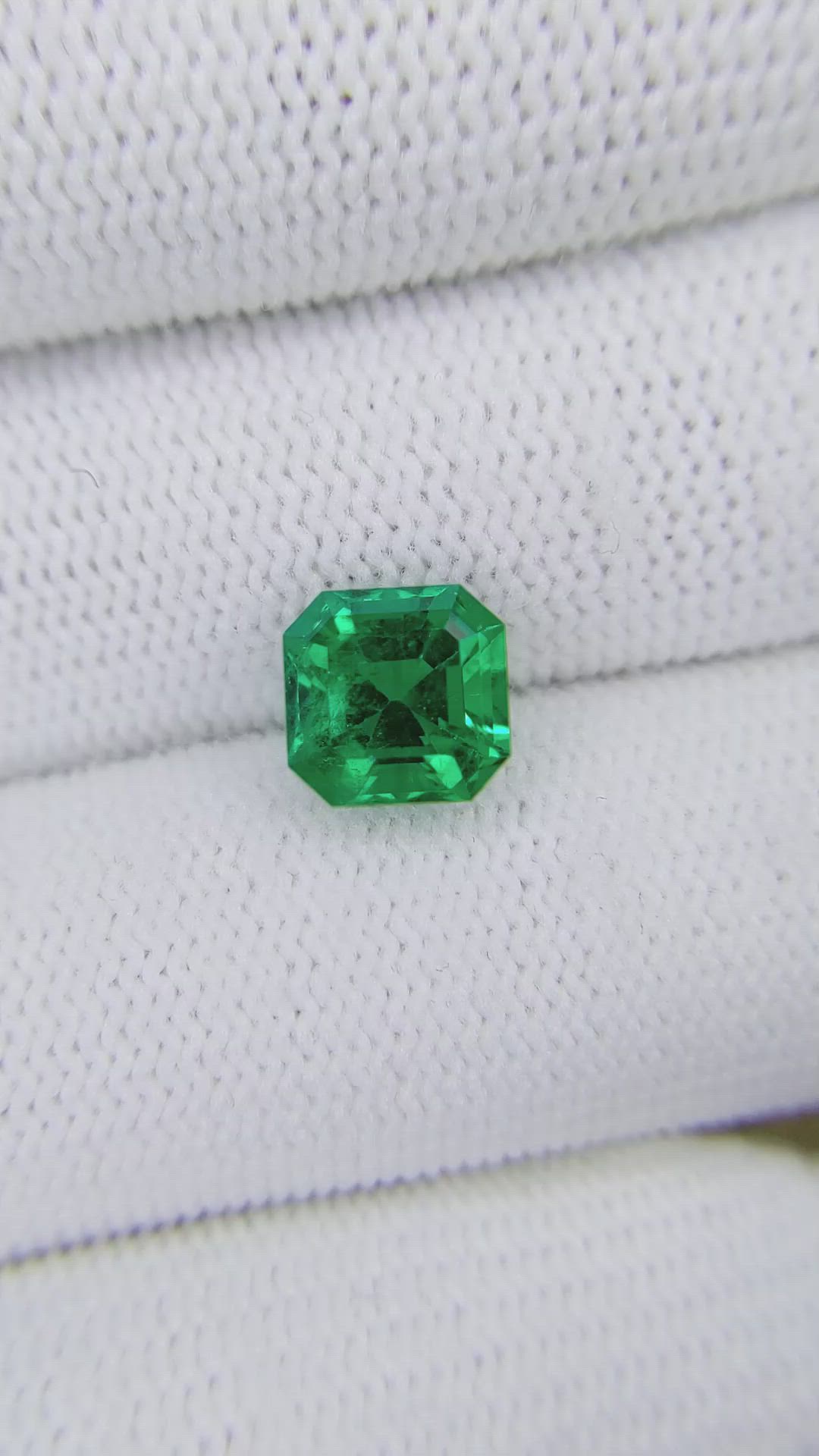 2.34 Ct. Emerald from Colombia Size Video