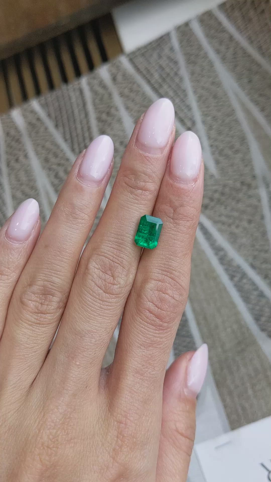 2.26 Ct. Emerald from Colombia - Muzo Size Video