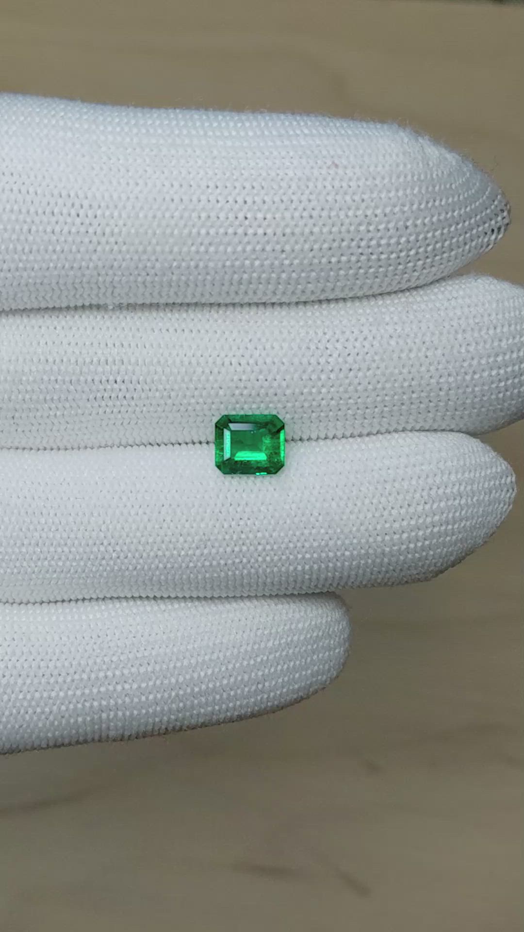 1.18 Ct. Emerald from Colombia - Muzo Size Video