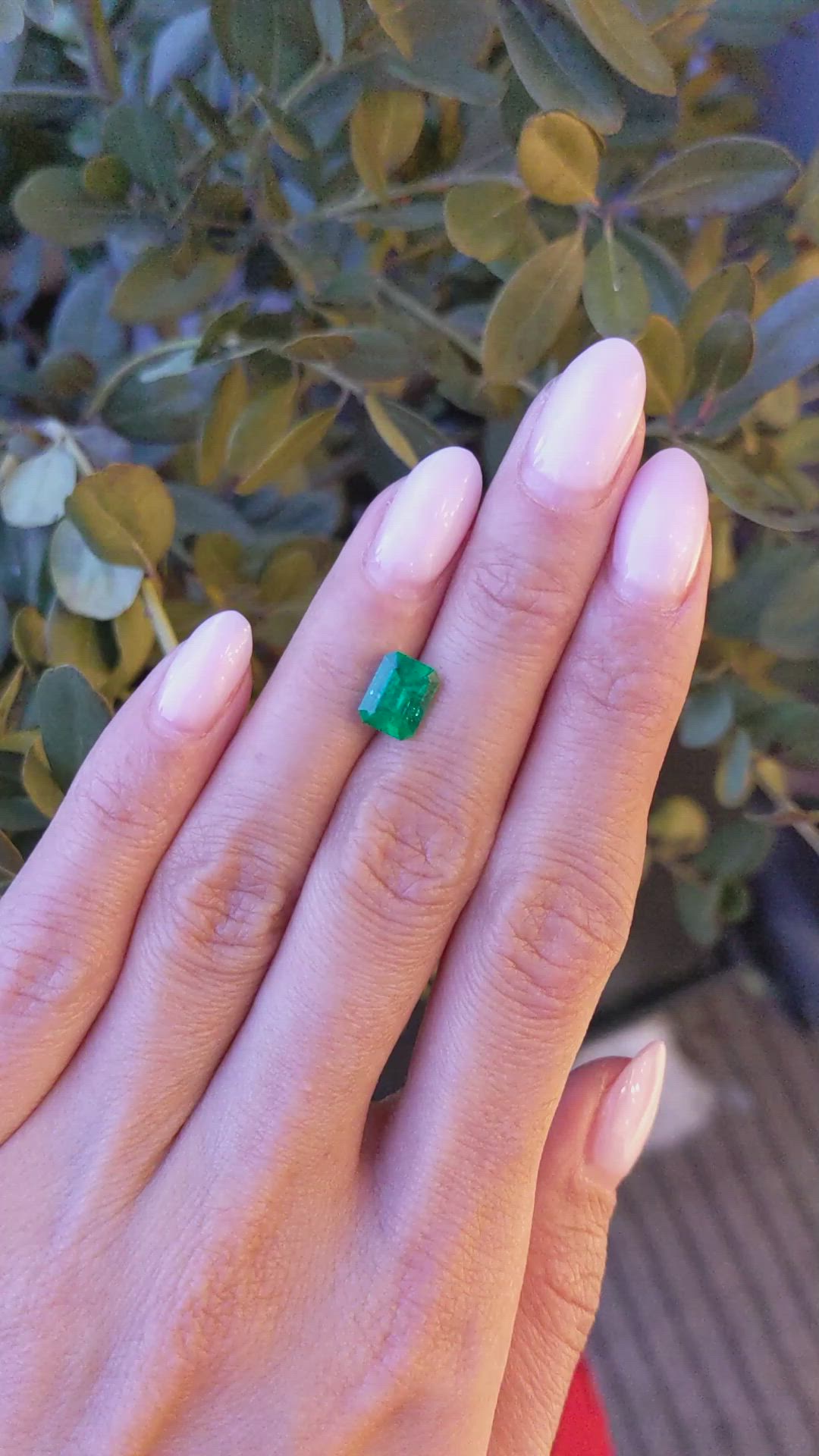 1.52 Ct. Emerald from Colombia - Muzo Size Video