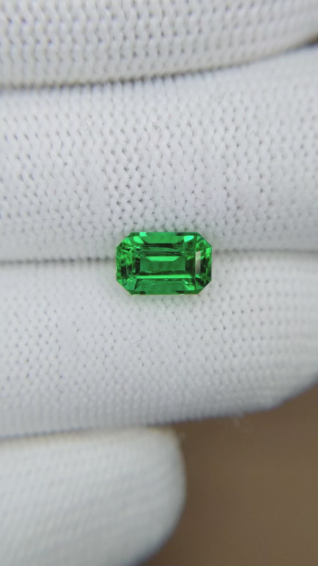 1.63 Ct. Emerald from Zambia Size Video
