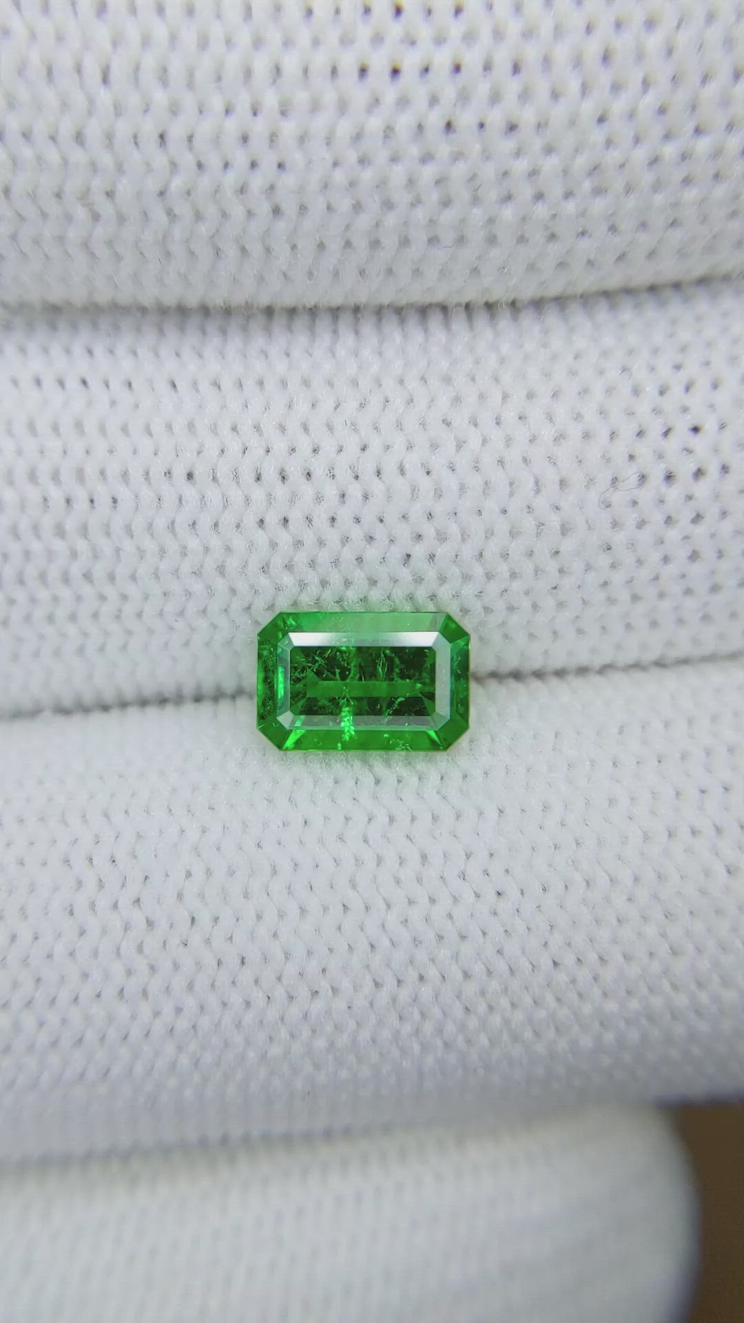 1.23 Ct. Emerald from Colombia Size Video
