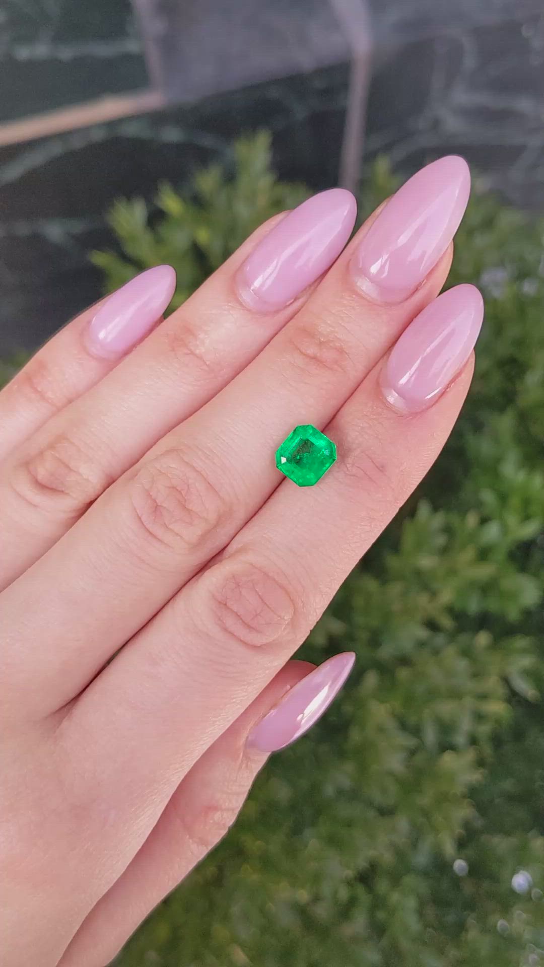 2.17 Ct. Emerald from Colombia - Muzo Size Video