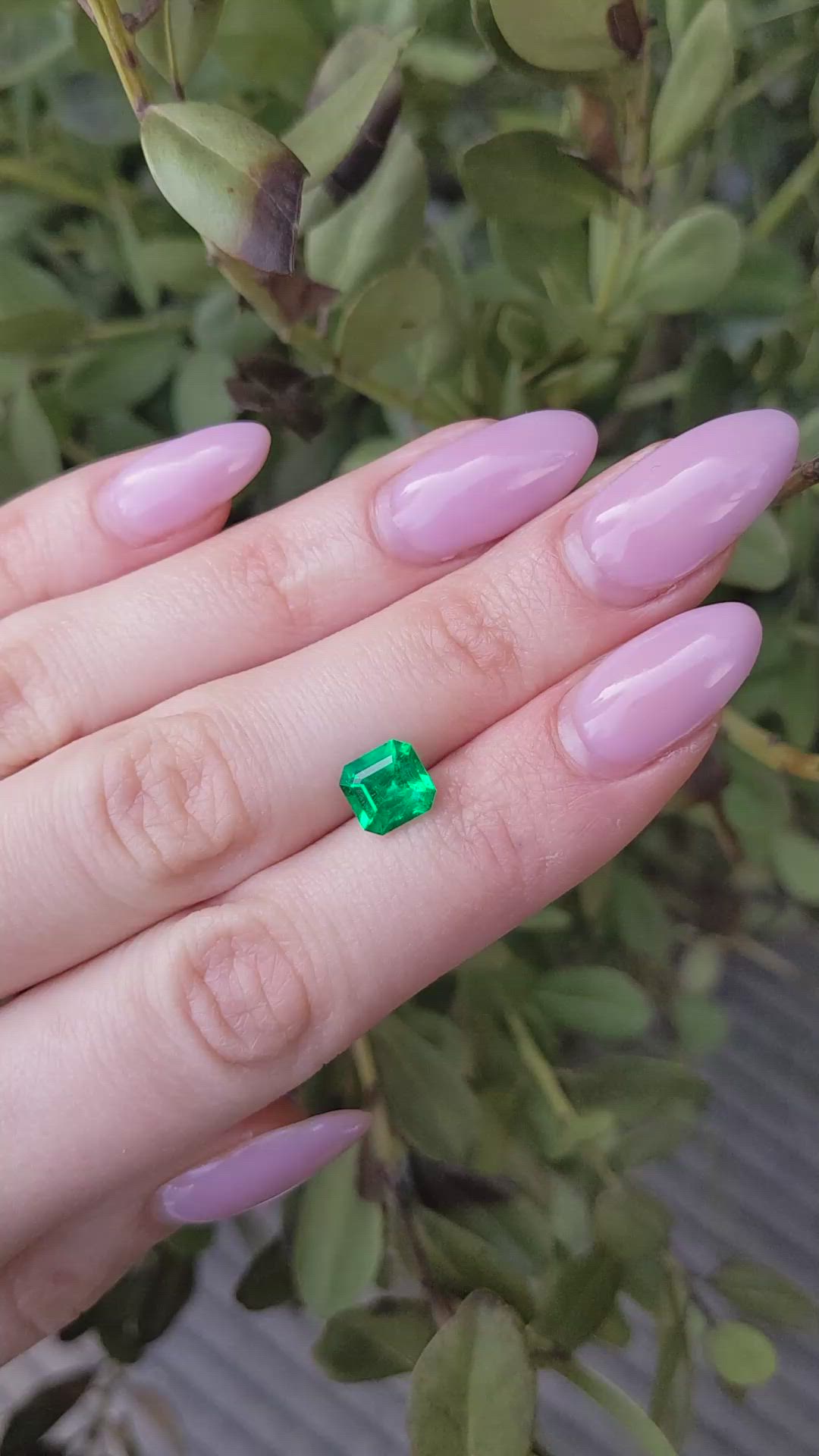 1.67 Ct. Emerald from Colombia Size Video