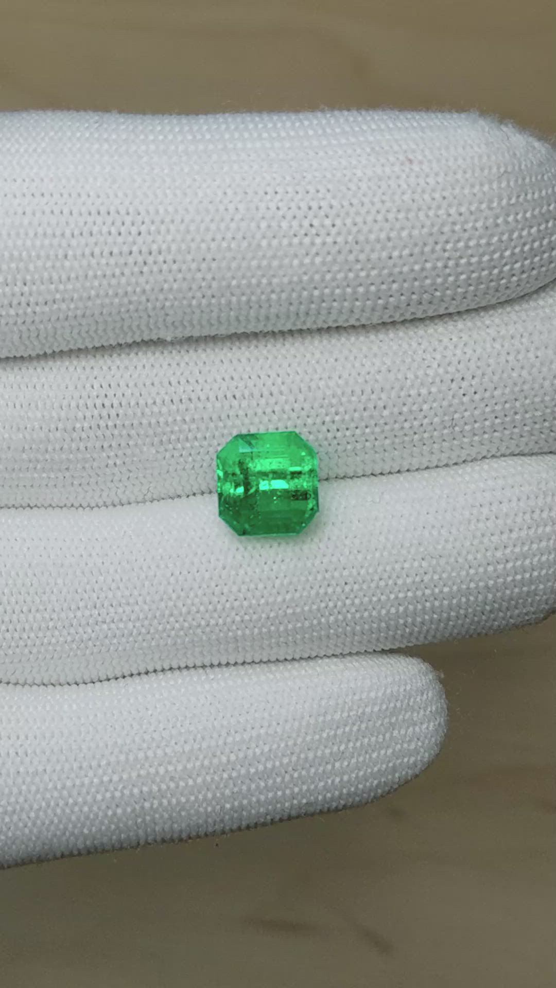 4.78 Ct. Emerald from Colombia Size Video