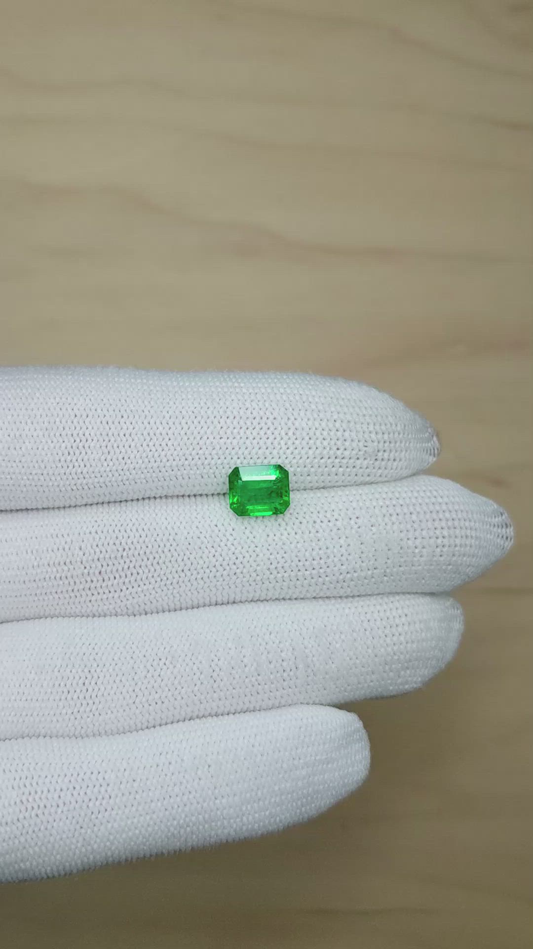 2.32 Ct. Emerald from Zambia Size Video