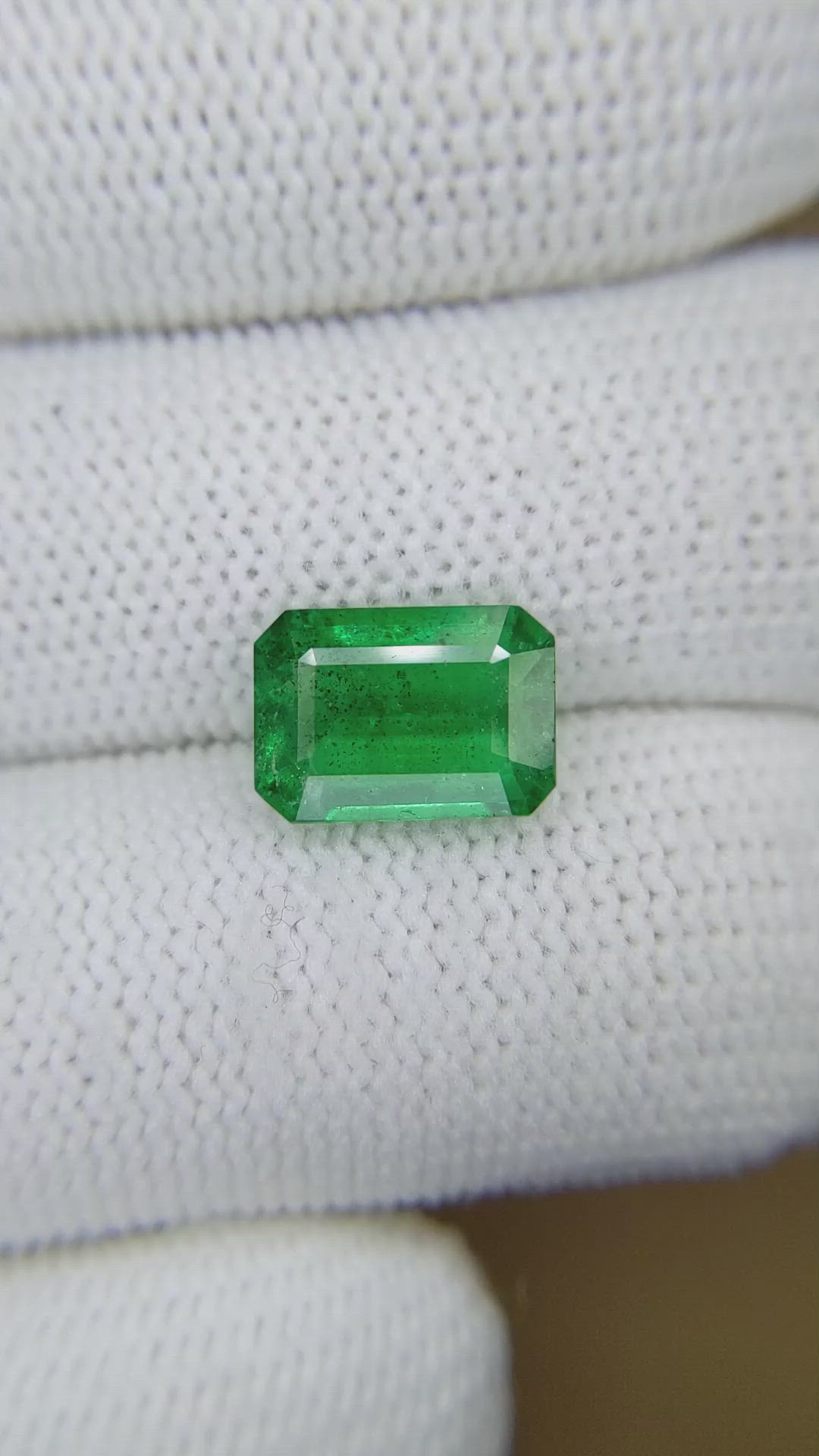 2.95 Ct. Emerald from Zambia Size Video