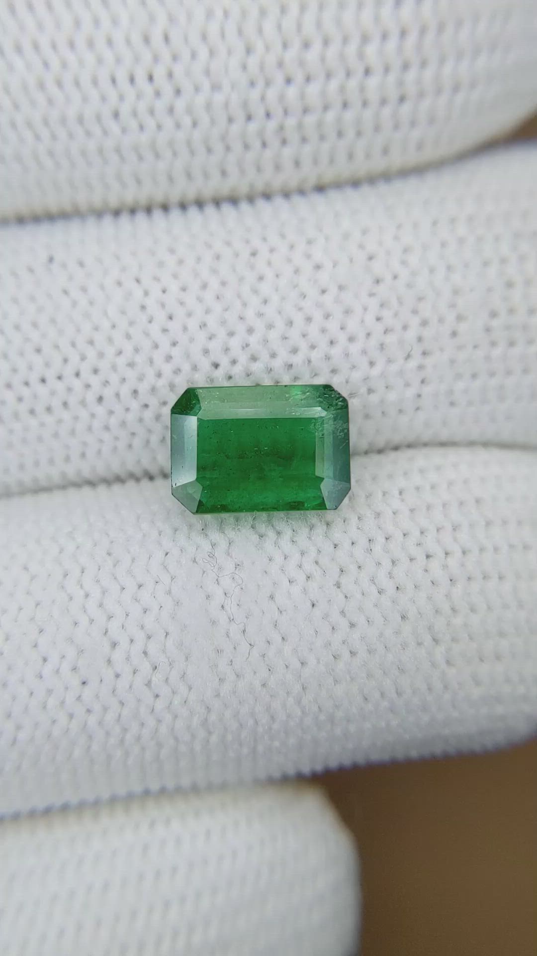 2.27 Ct. Emerald from Zambia Size Video