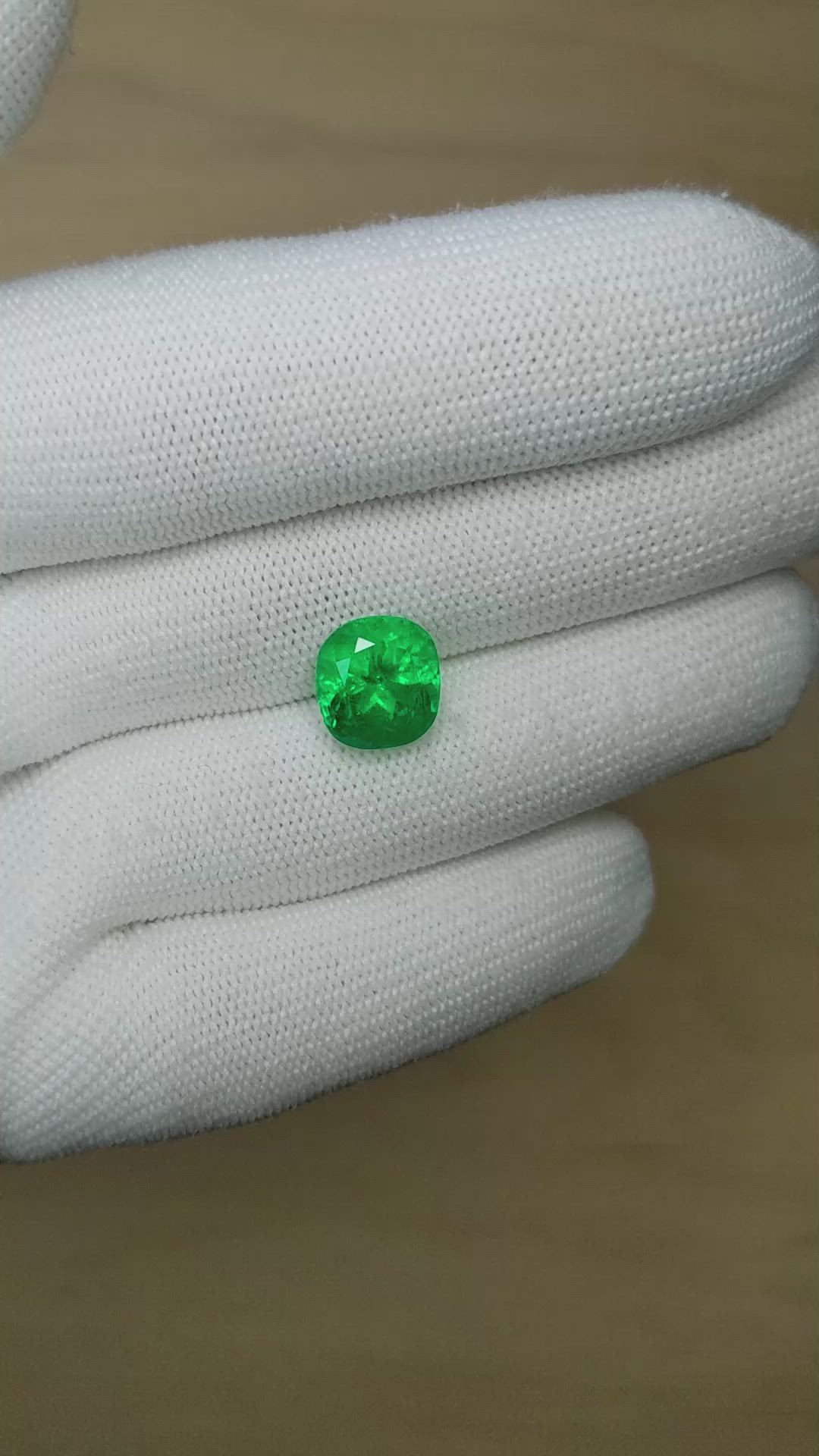 5.54 Ct. Emerald from Colombia Size Video
