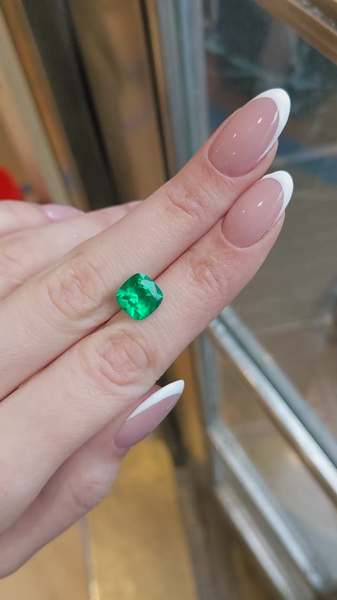 3.07 Ct. Emerald from Colombia - Muzo Size Video
