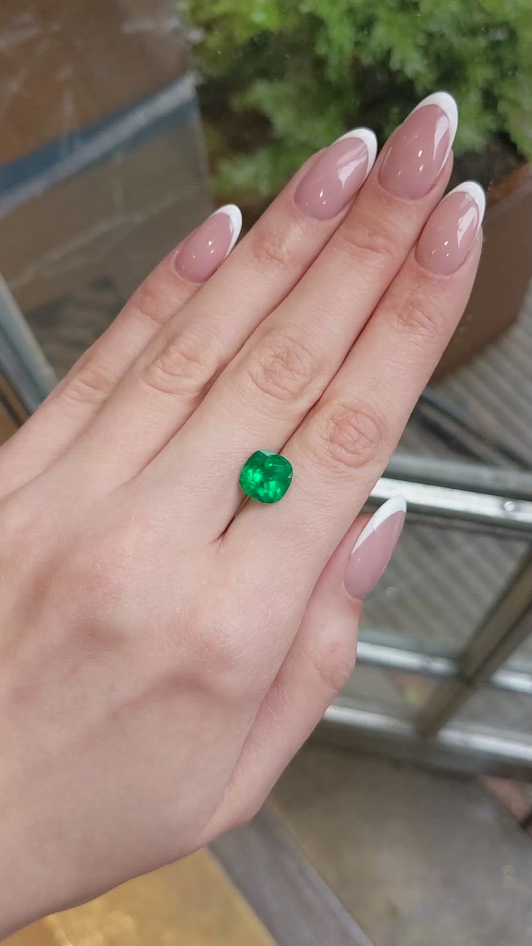 3.60 Ct. Emerald from Colombia Size Video