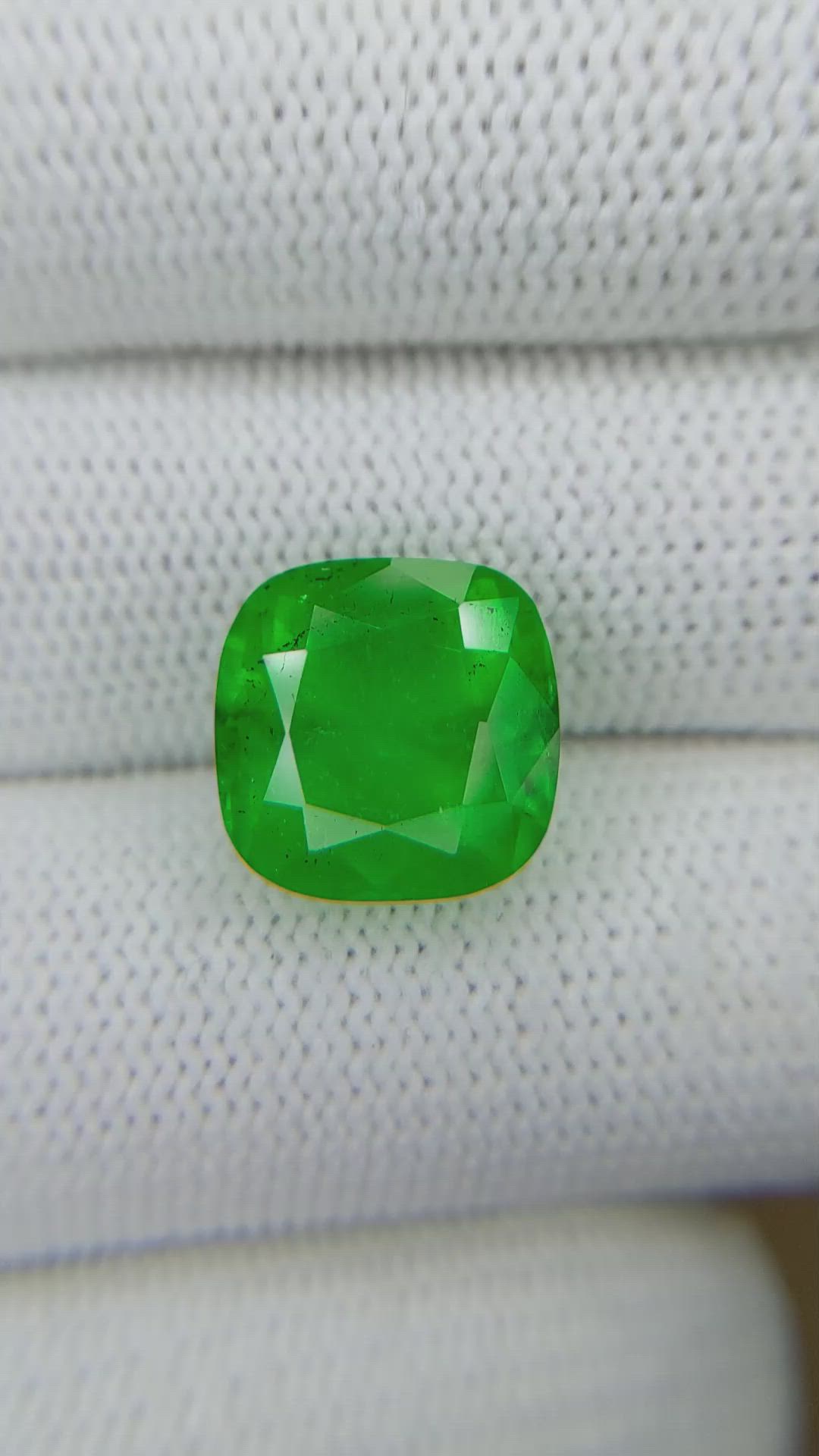 7.91 Ct. Emerald from Colombia Size Video