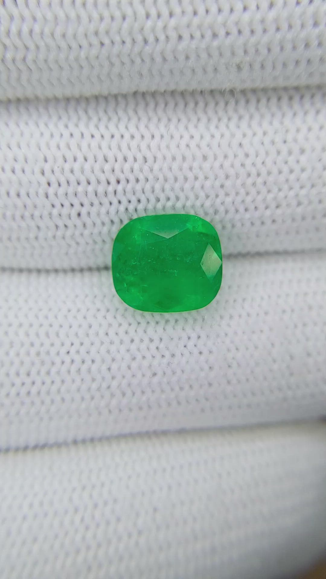 3.79 Ct. Emerald from Colombia Size Video
