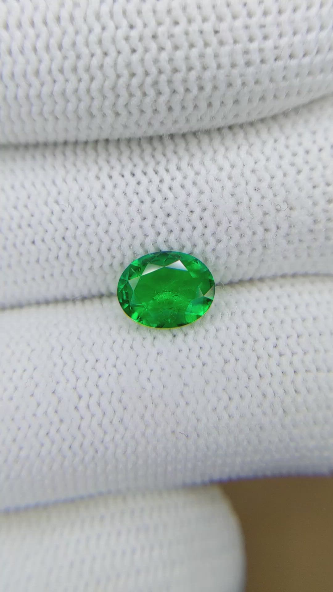 1.16 Ct. Emerald from Colombia - Muzo Size Video