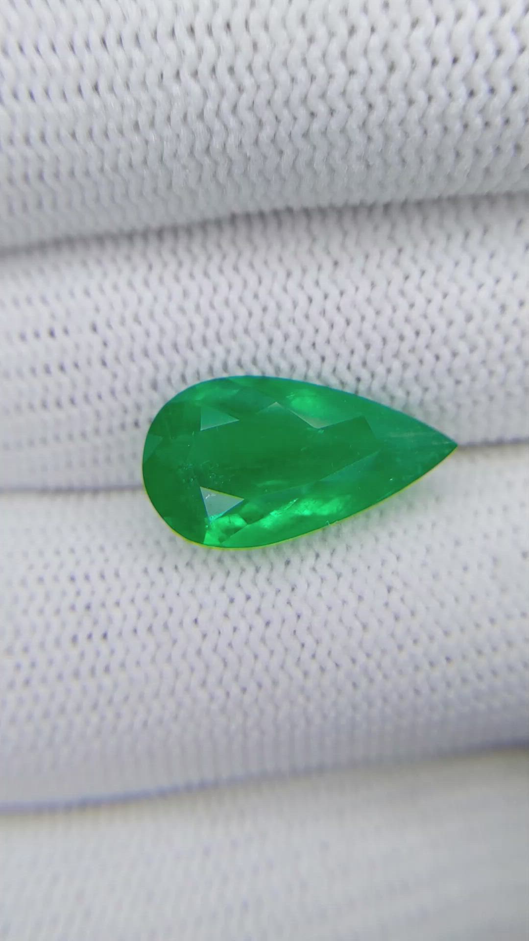5.49 Ct. Emerald from Colombia Size Video