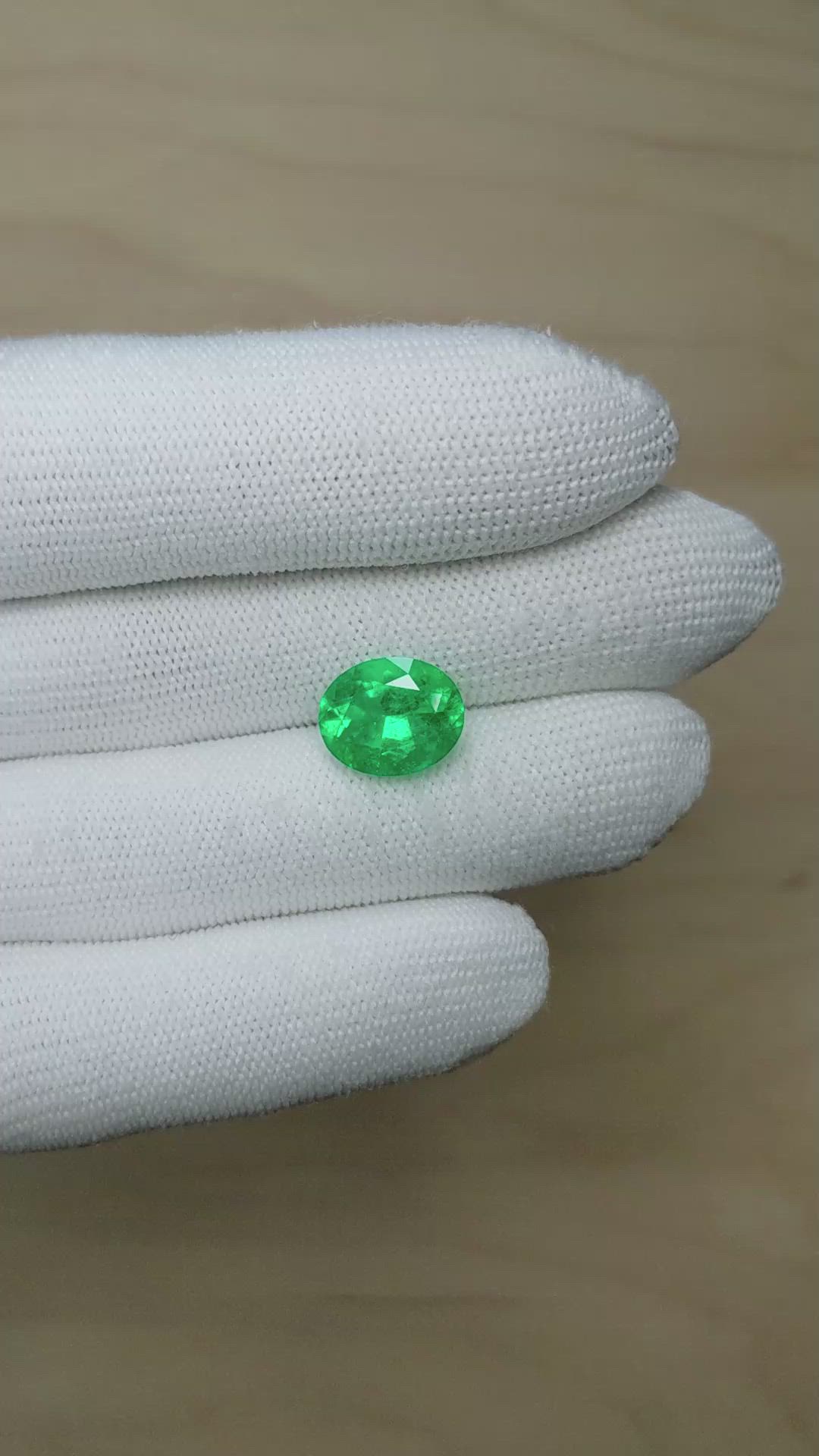 4.92 Ct. Emerald from Colombia Size Video