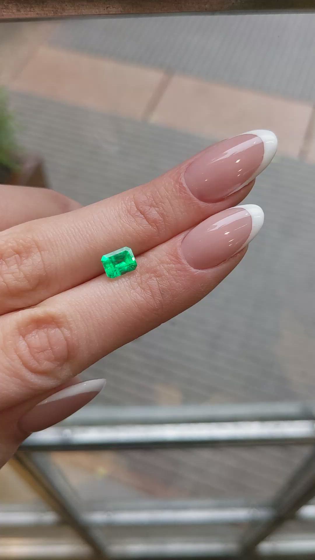 1.05 Ct. Emerald from Colombia Size Video