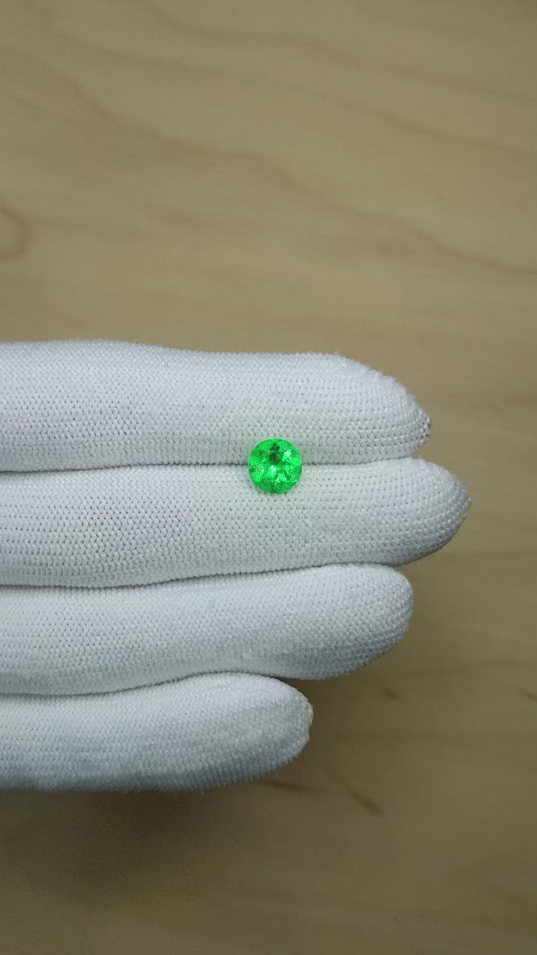 1.48 Ct. Emerald from Colombia Size Video