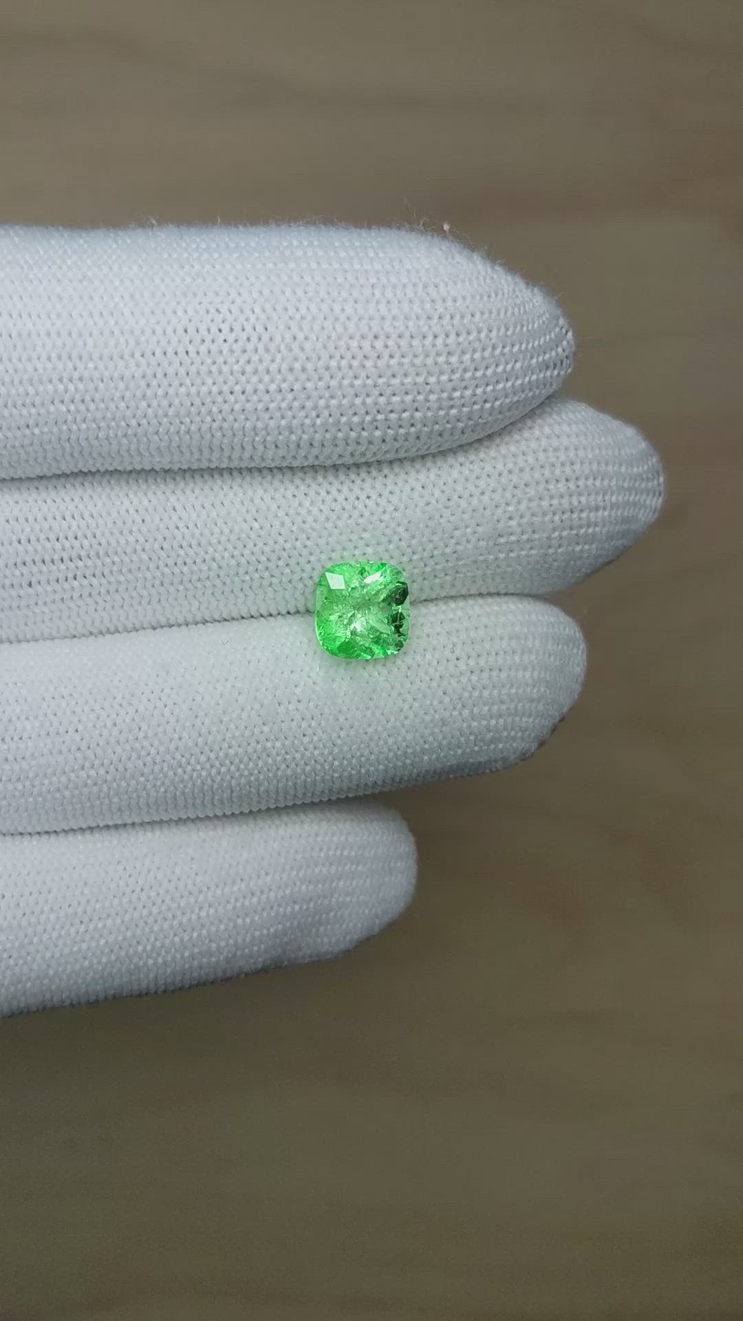2.72 Ct. Emerald from Colombia Size Video