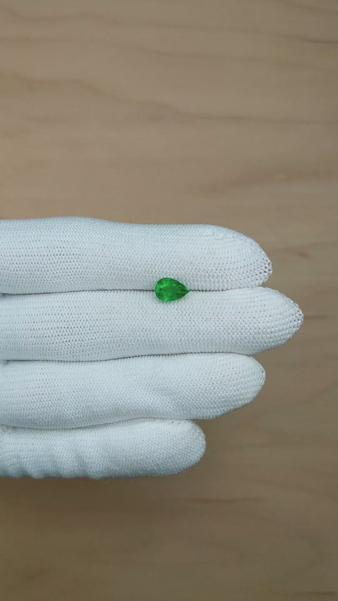 1.02 Ct. Emerald from Zambia Size Video