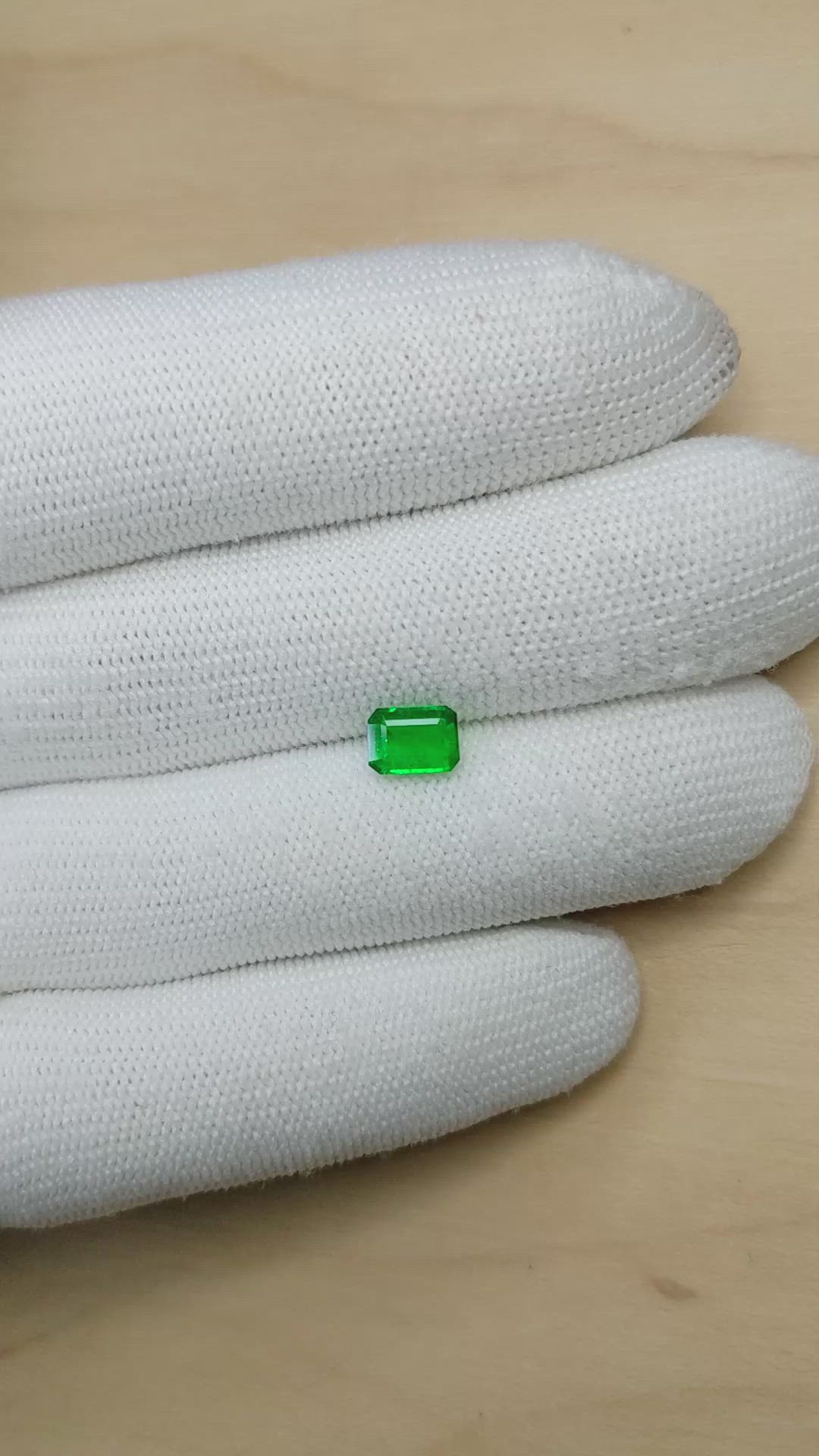 1.05 Ct. Emerald from Zambia Size Video