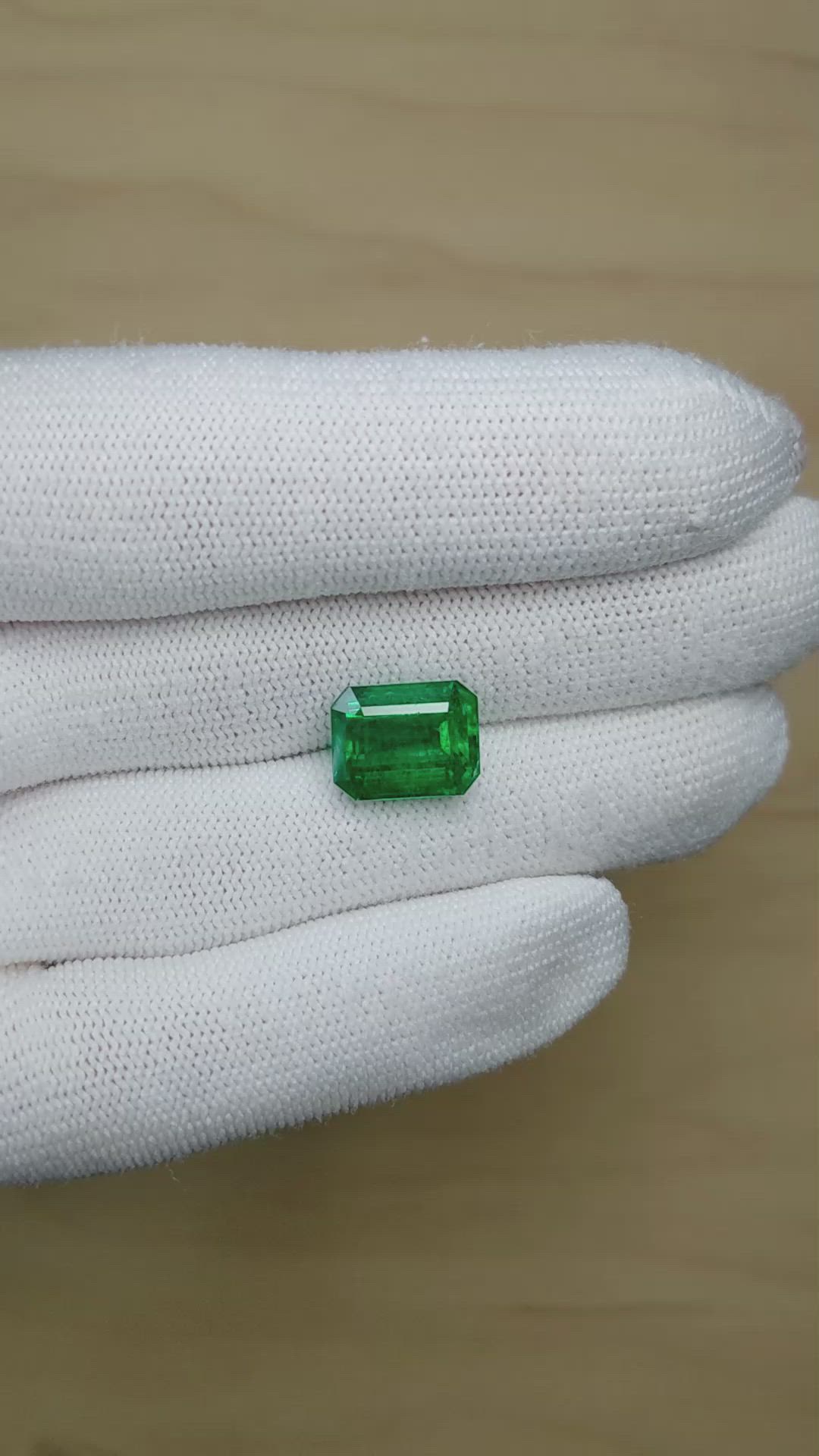 6.87 Ct. Emerald from Colombia Size Video