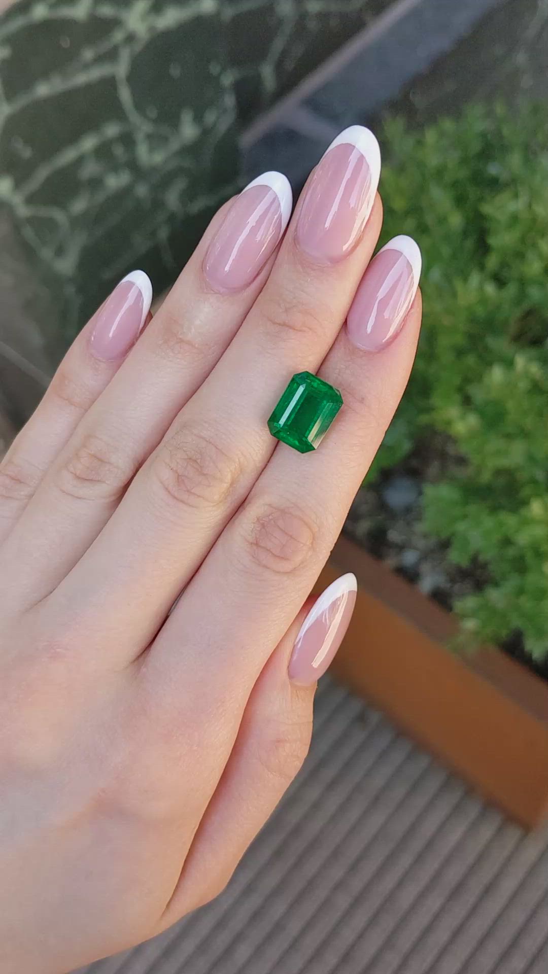 6.87 Ct. Emerald from Colombia Size Video