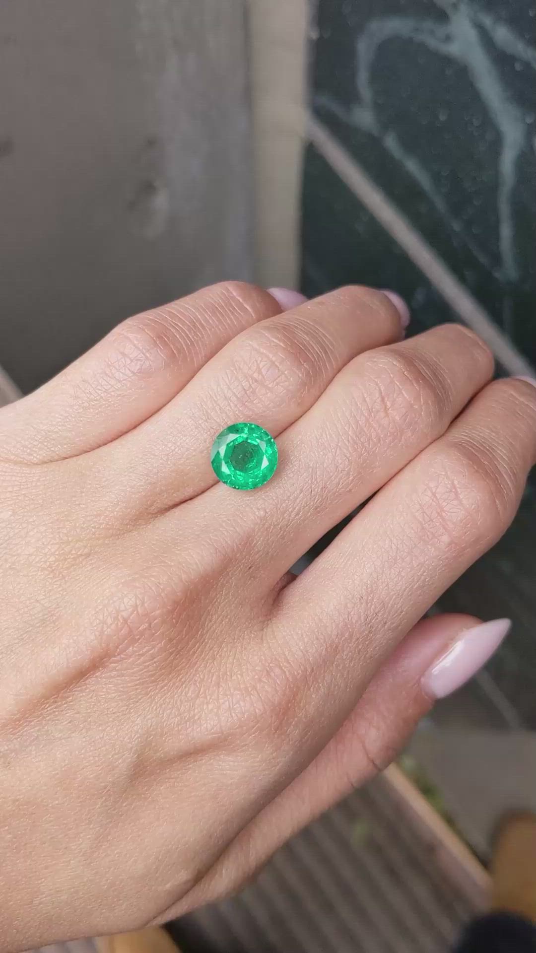 3.27 Ct. Emerald from Zambia Size Video
