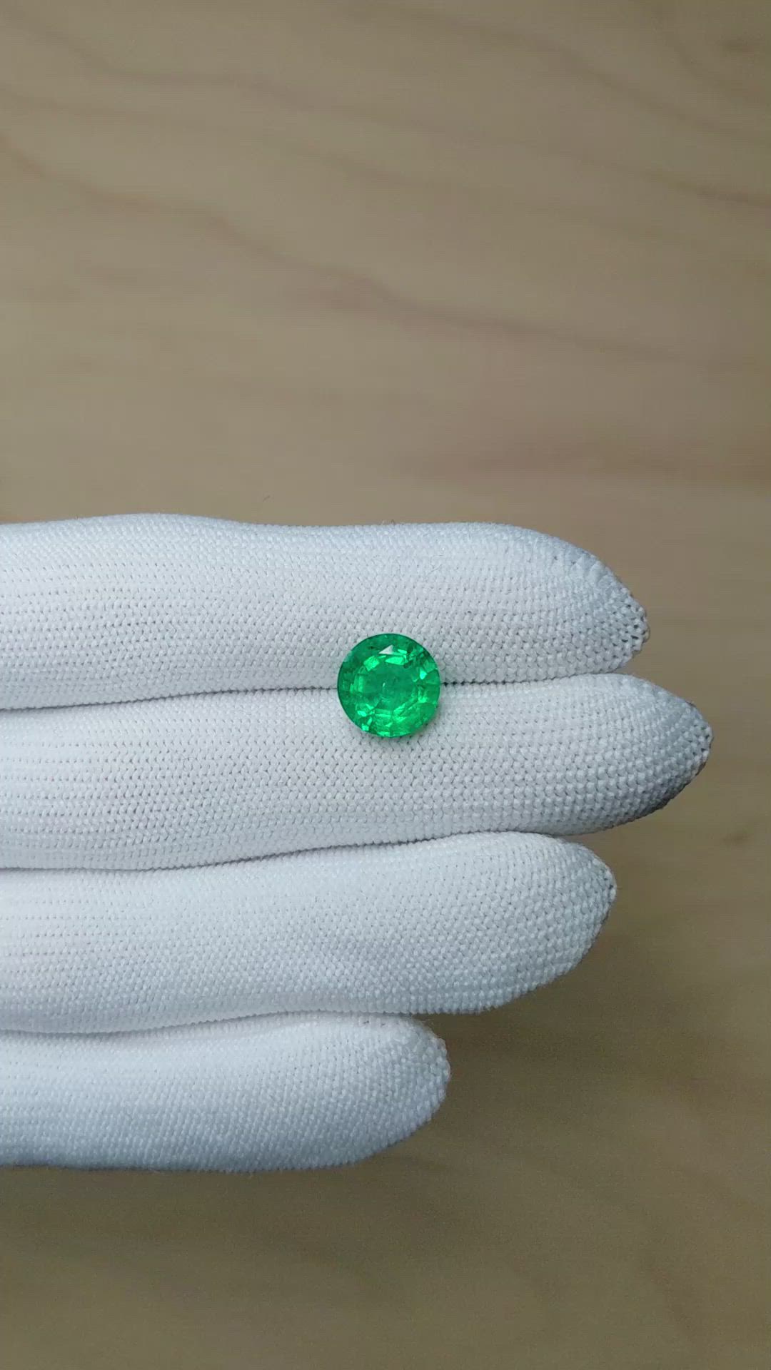 3.27 Ct. Emerald from Zambia Size Video