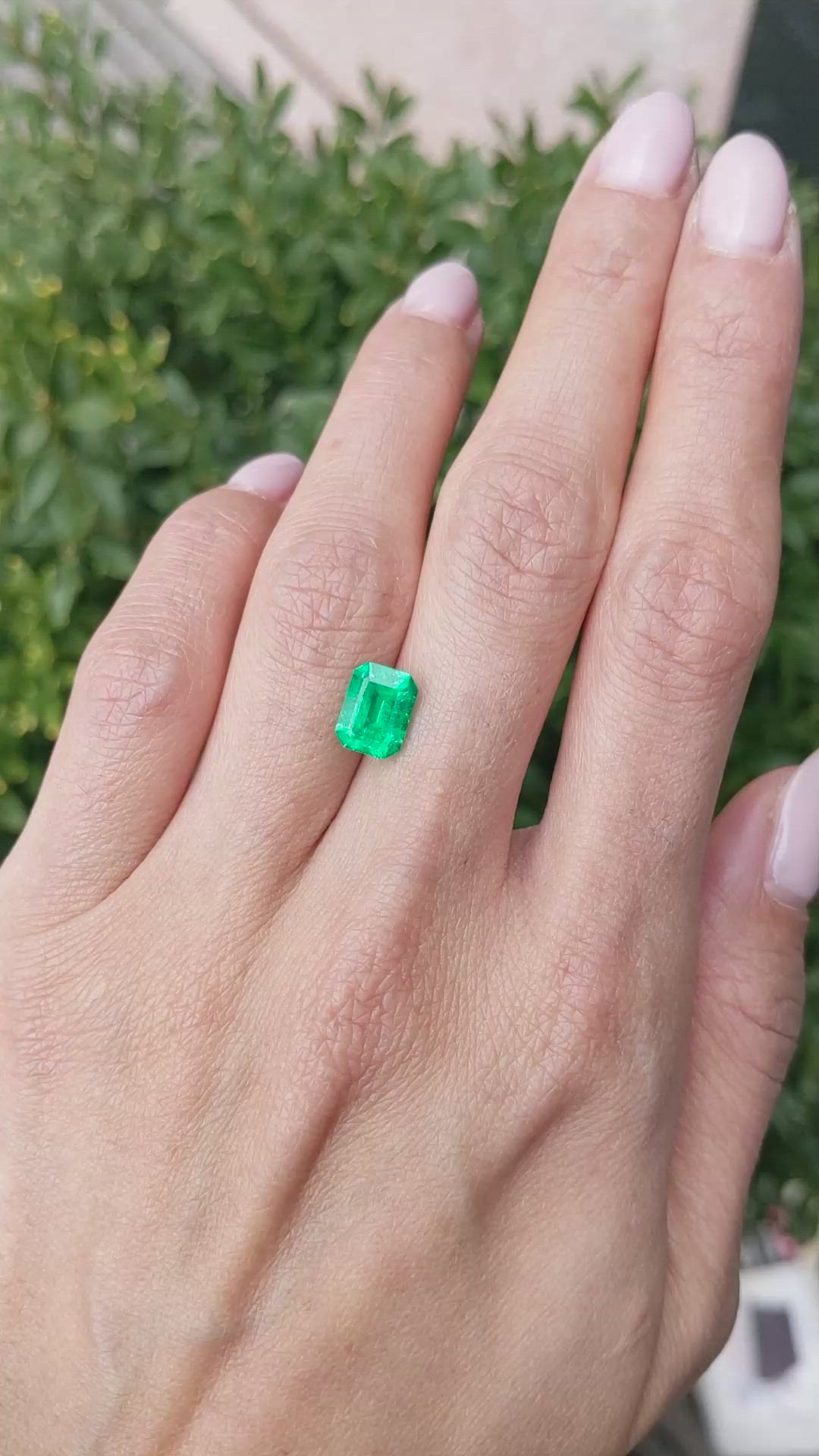 1.90 Ct. Emerald from Ethiopia Size Video