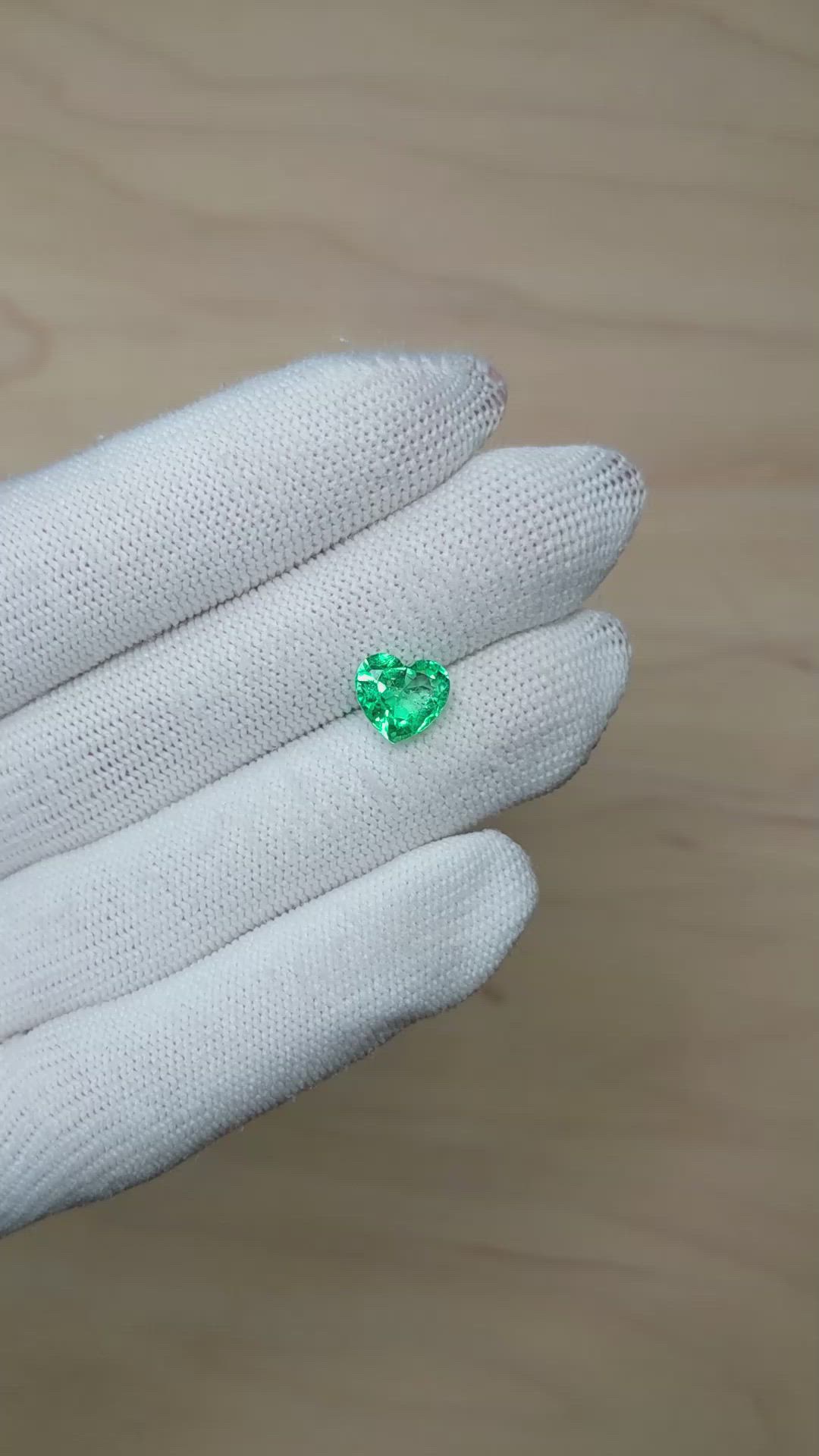 2.33 Ct. Emerald from Colombia Size Video