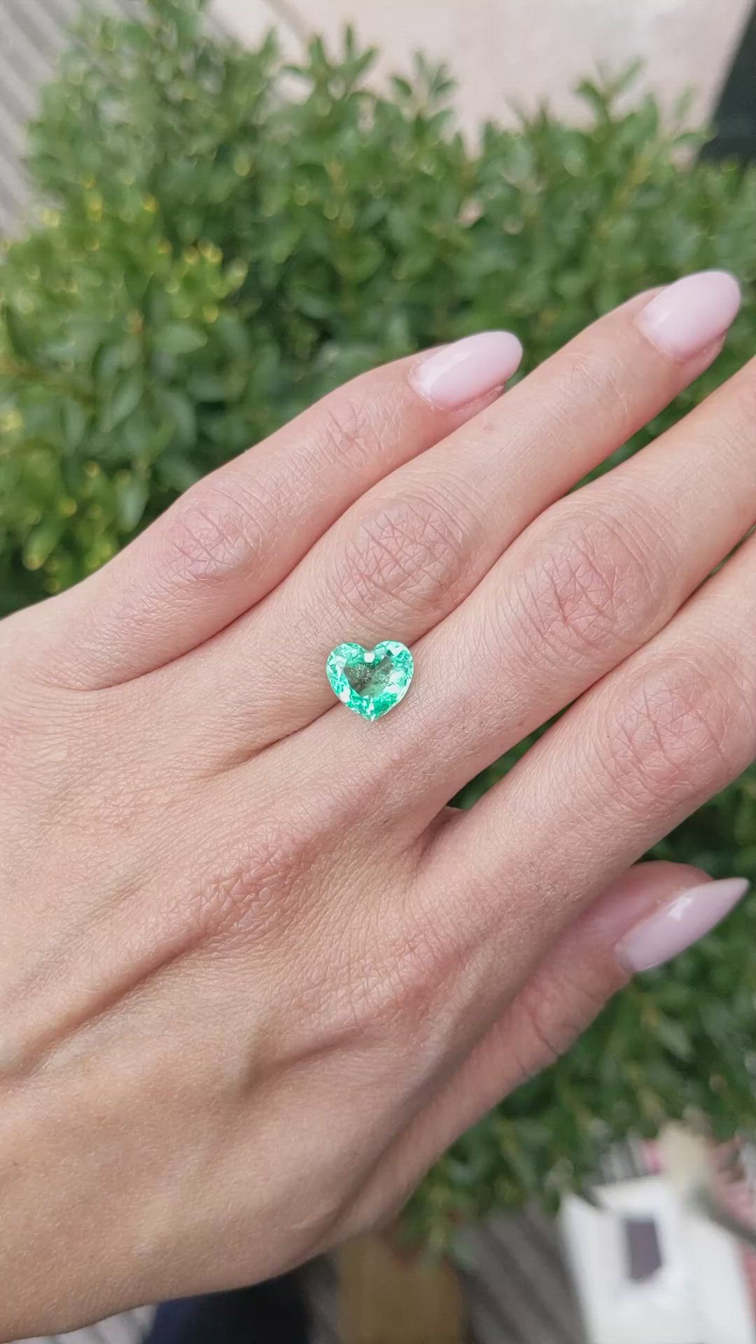 2.33 Ct. Emerald from Colombia Size Video