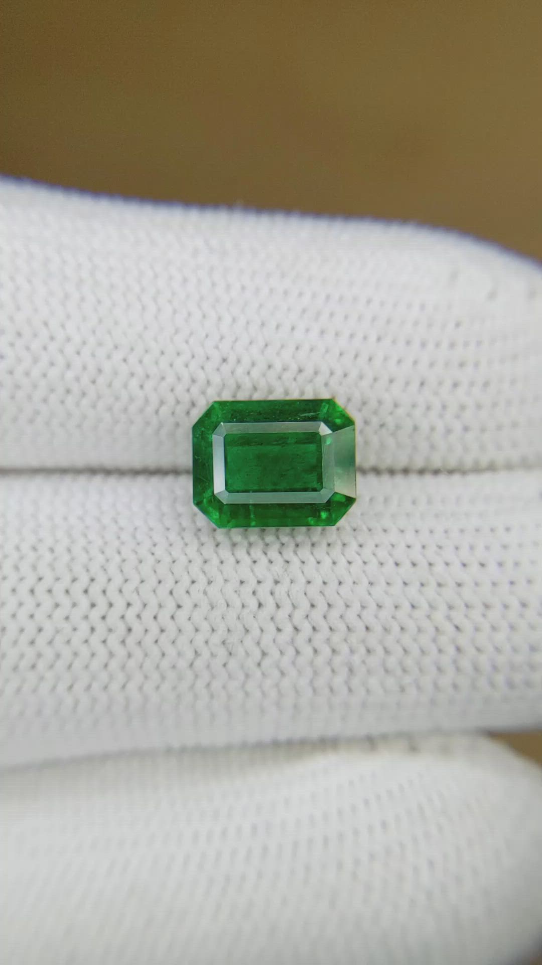 2.64 Ct. Emerald from Zambia Size Video