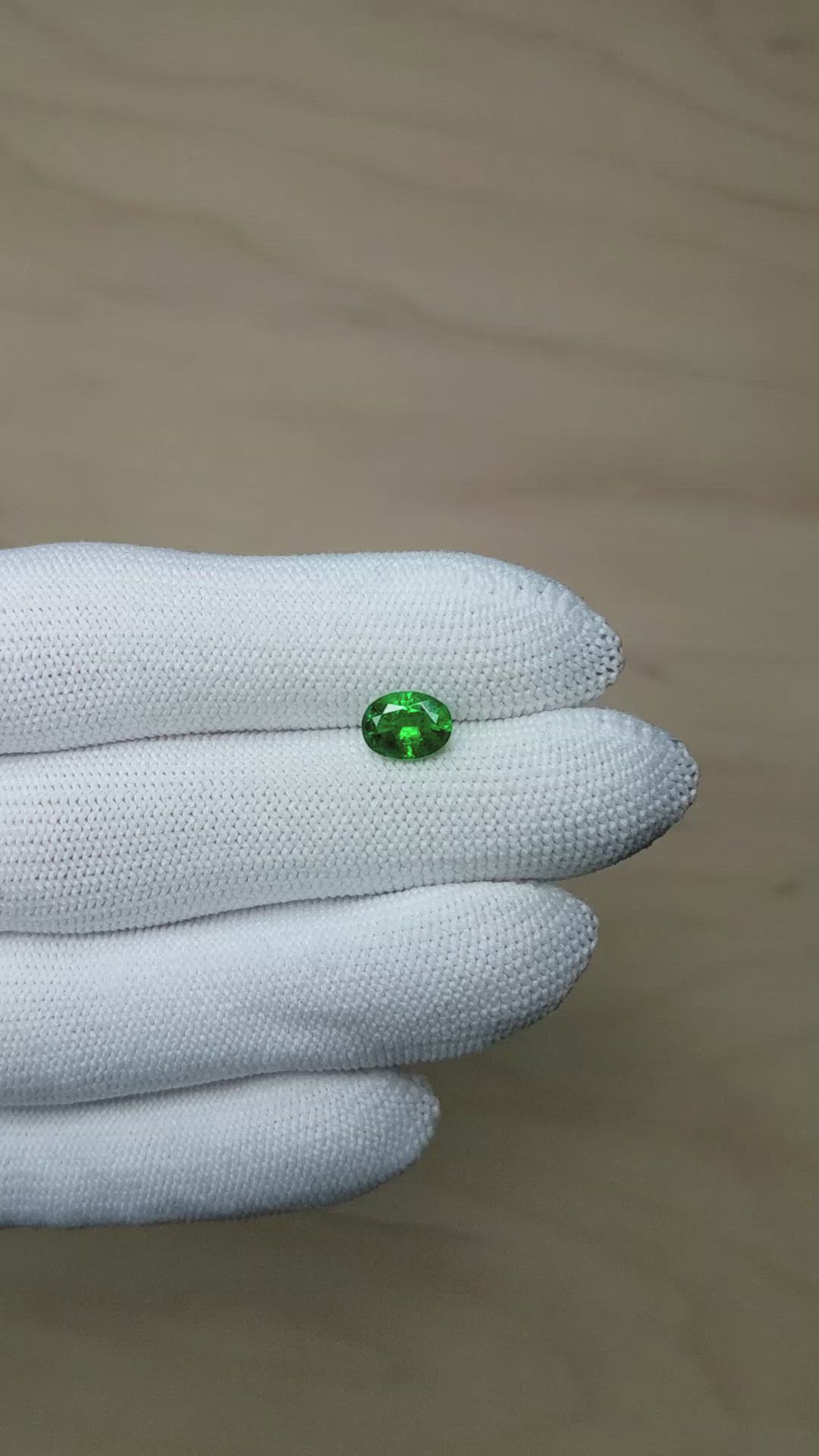 1.05 Ct. Emerald from Zambia Size Video