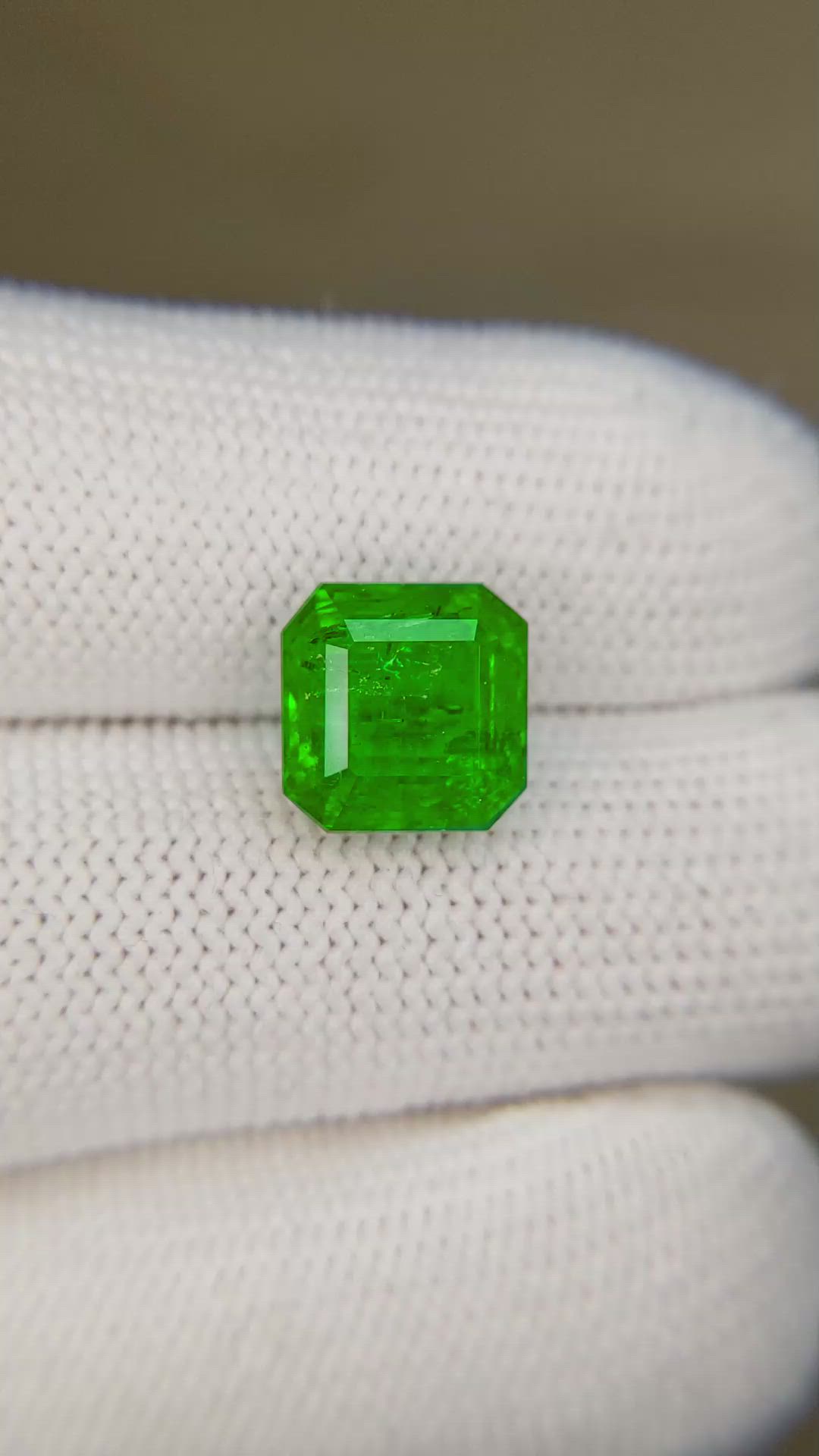 4.06 Ct. Emerald from Zambia Size Video