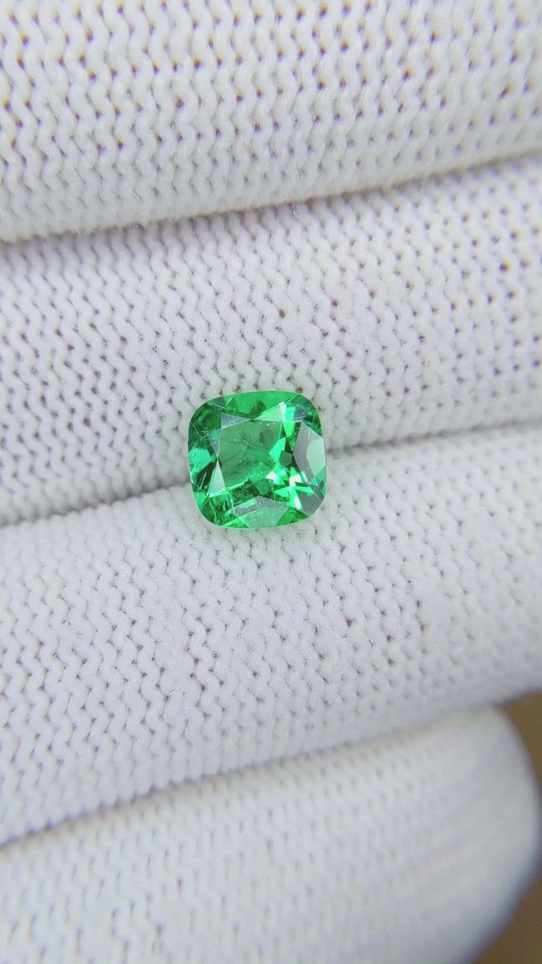 1.35 Ct. Emerald from Colombia Size Video