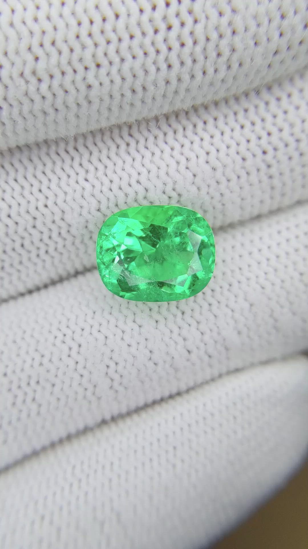 3.96 Ct. Emerald from Colombia Size Video
