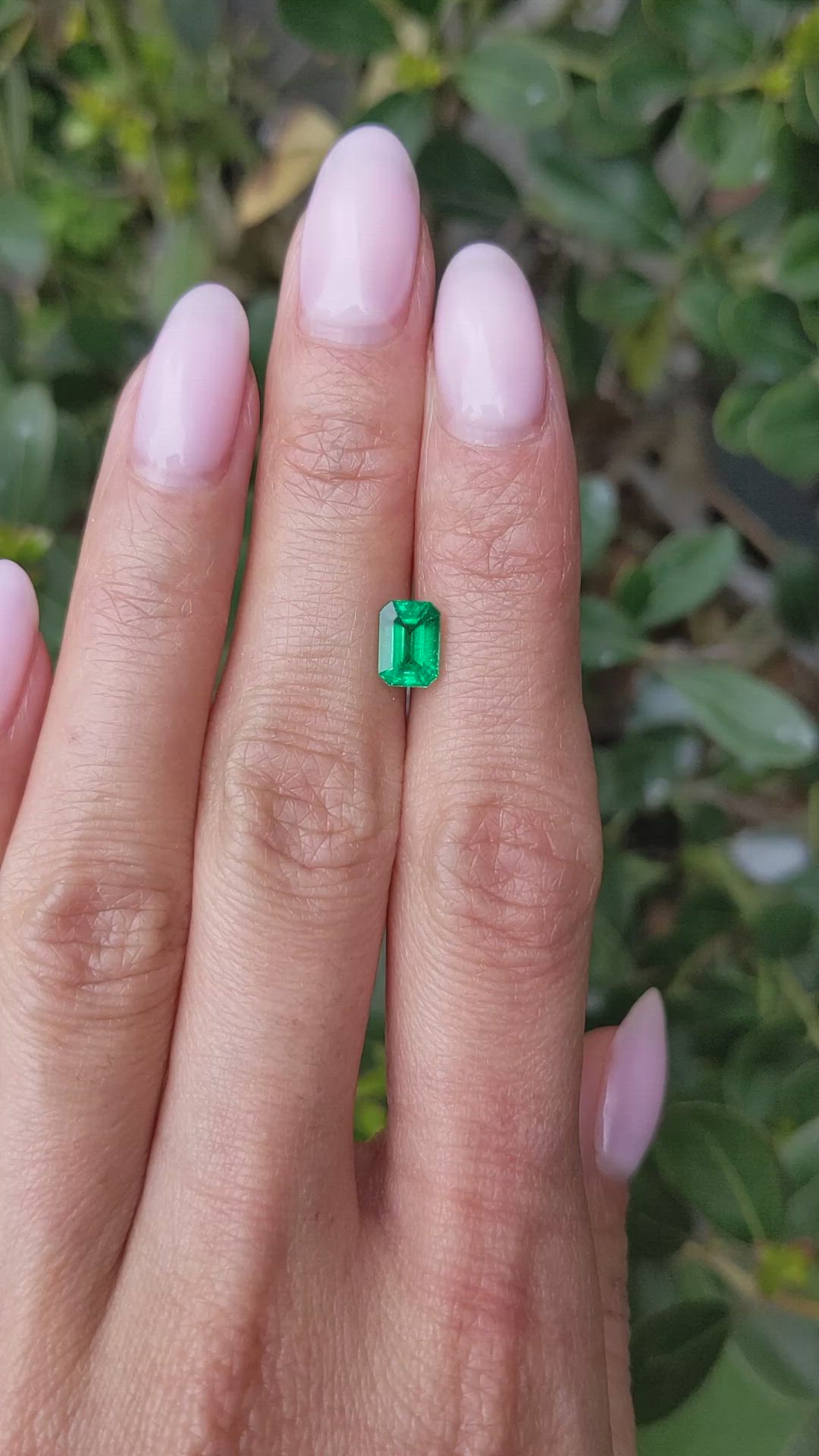 1.10 Ct. Emerald from Zambia Size Video