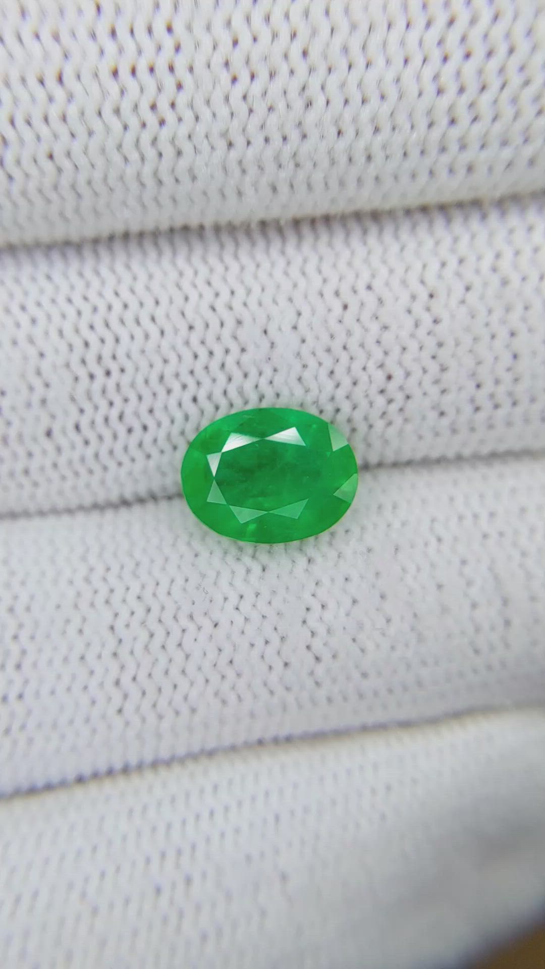 2.30 Ct. Emerald from Zambia Size Video