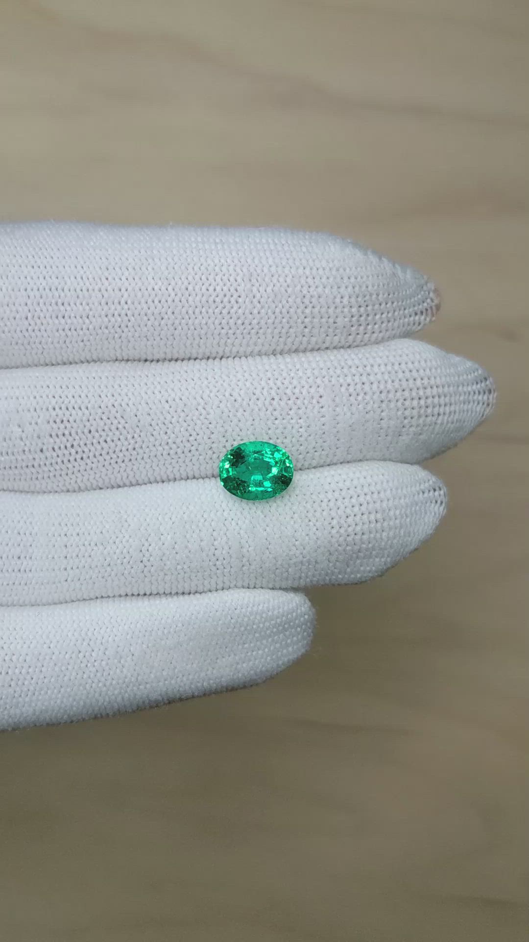 2.54 Ct. Emerald from Zambia Size Video
