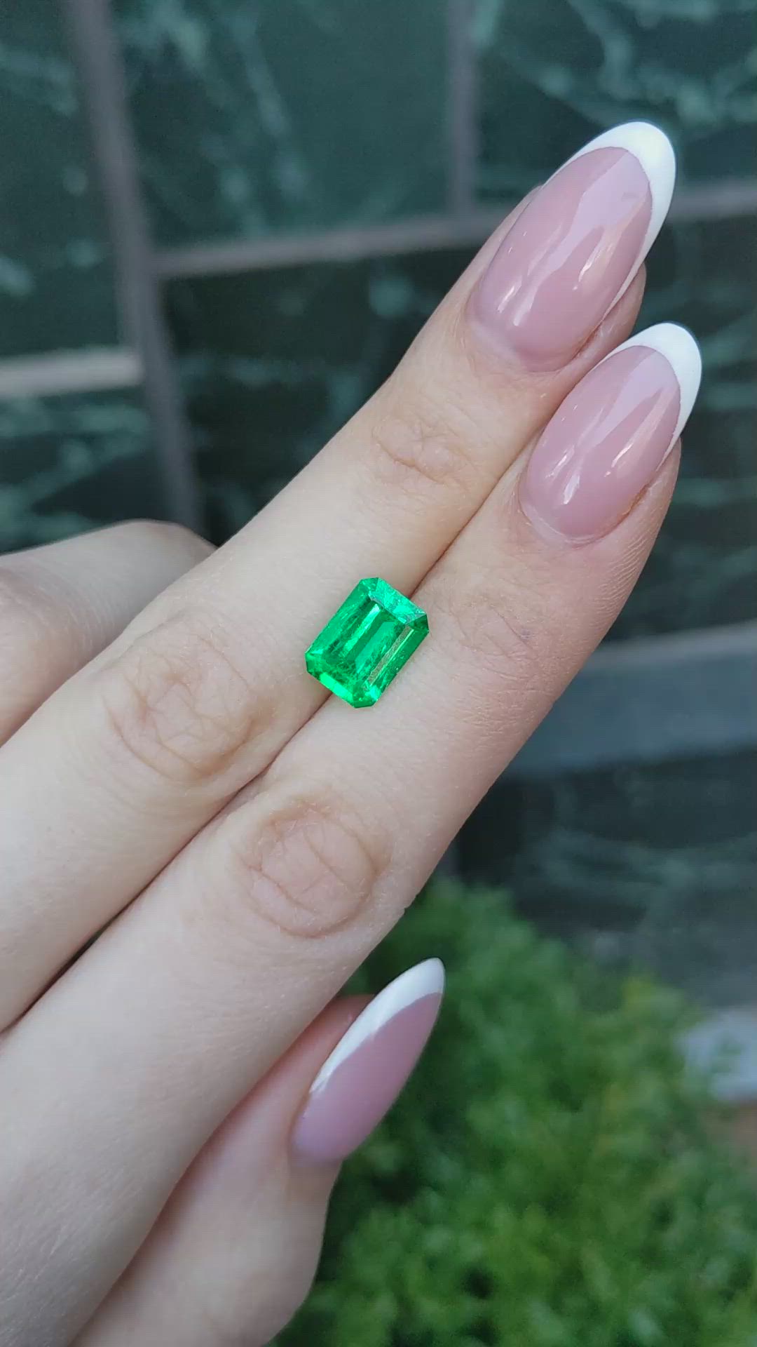 2.62 Ct. Emerald from Colombia Size Video
