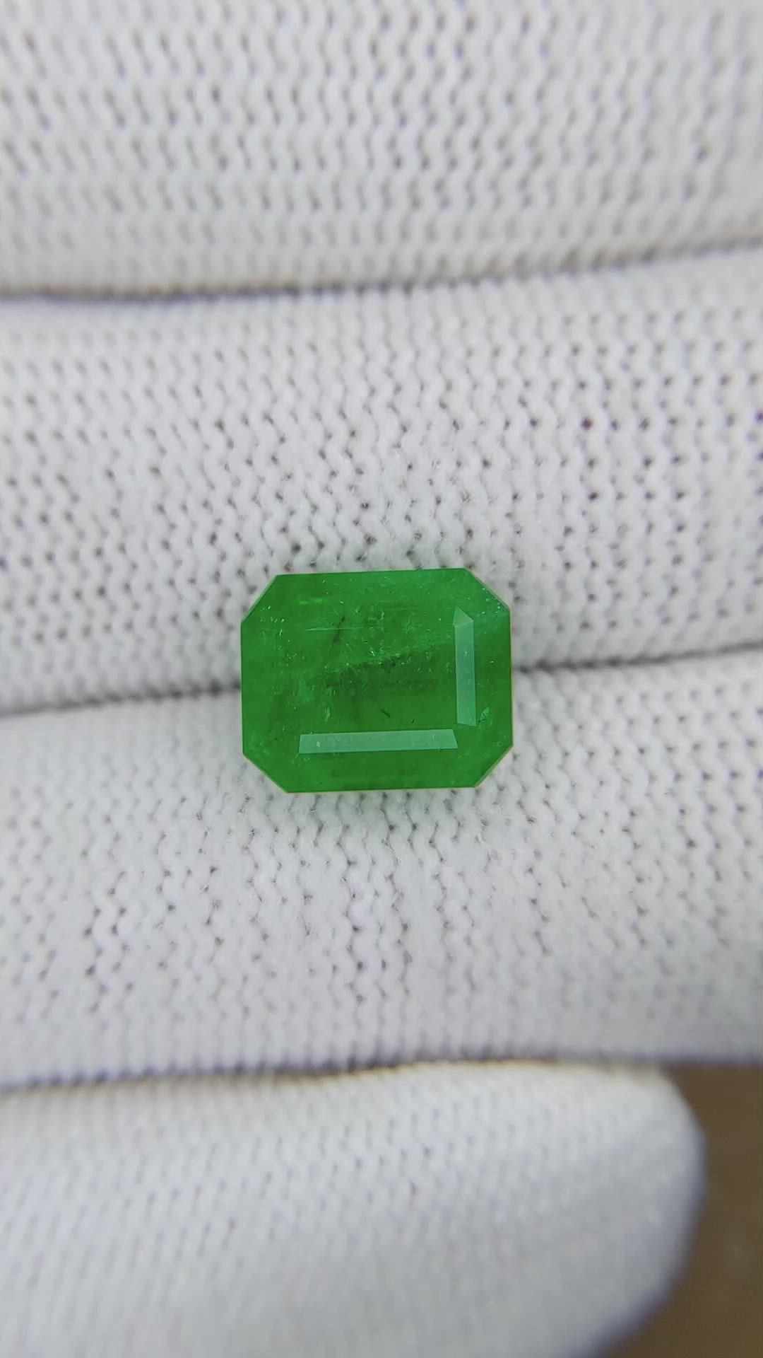 3.89 Ct. Emerald from Zambia Size Video