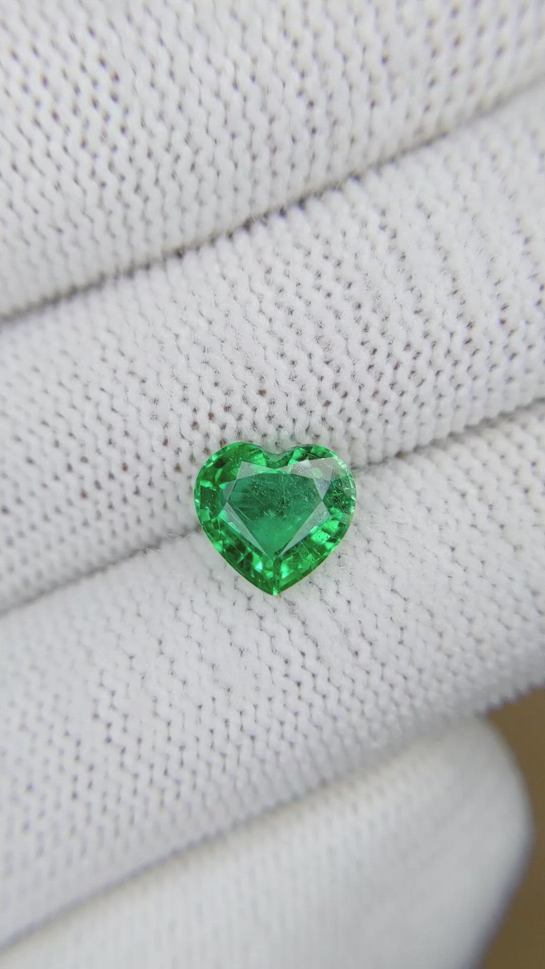 1.86 Ct. Emerald from Zambia Size Video