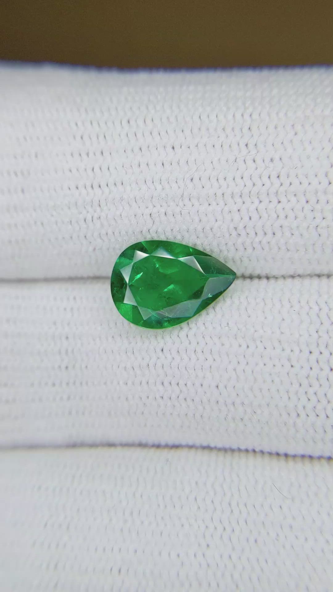 1.66 Ct. Emerald from Colombia Size Video