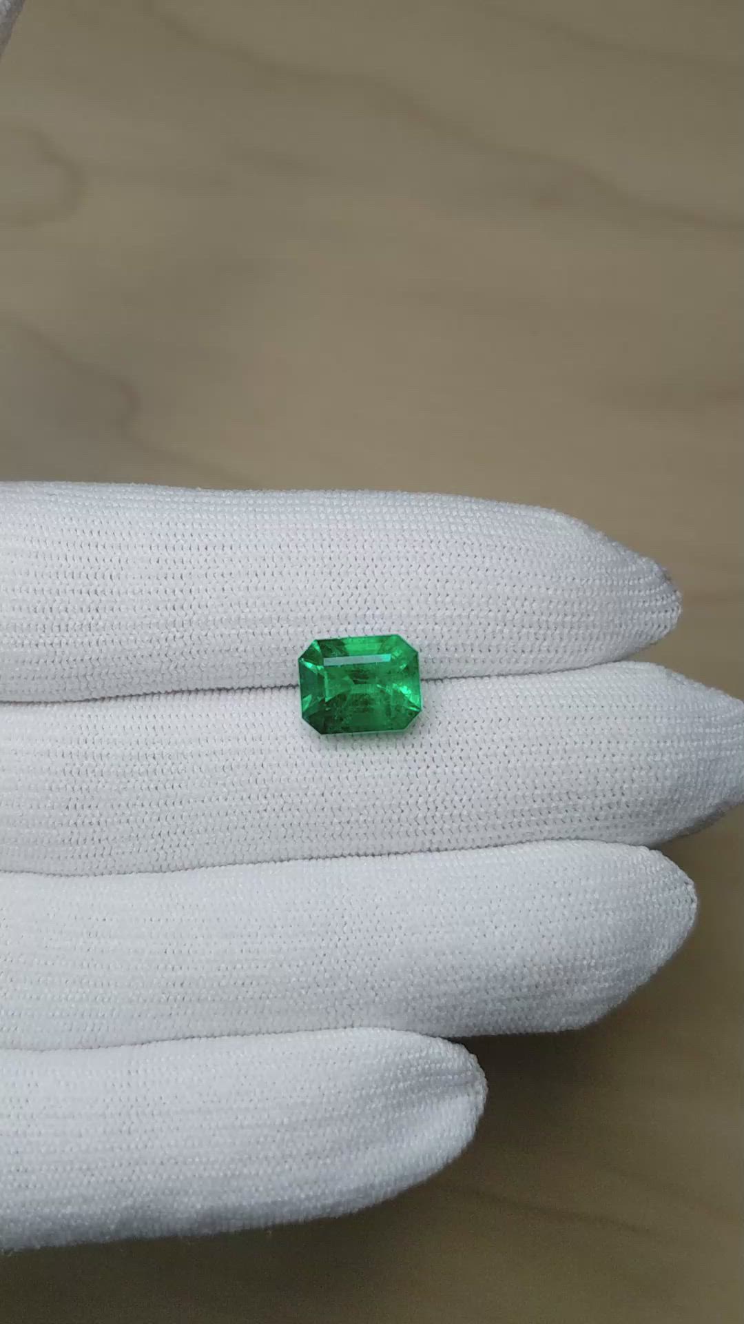 4.47 Ct. Emerald from Zambia Size Video