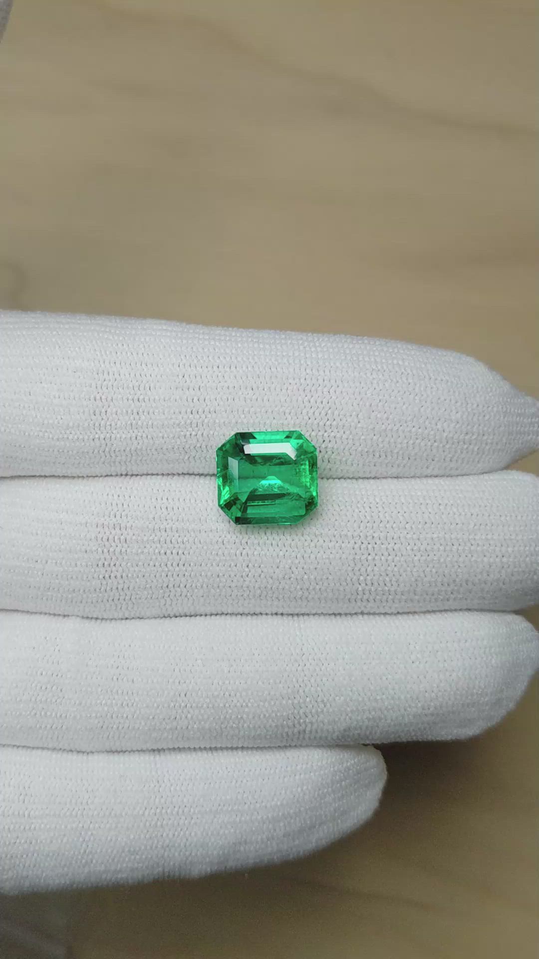 6.07 Ct. Emerald from Colombia - Muzo Size Video
