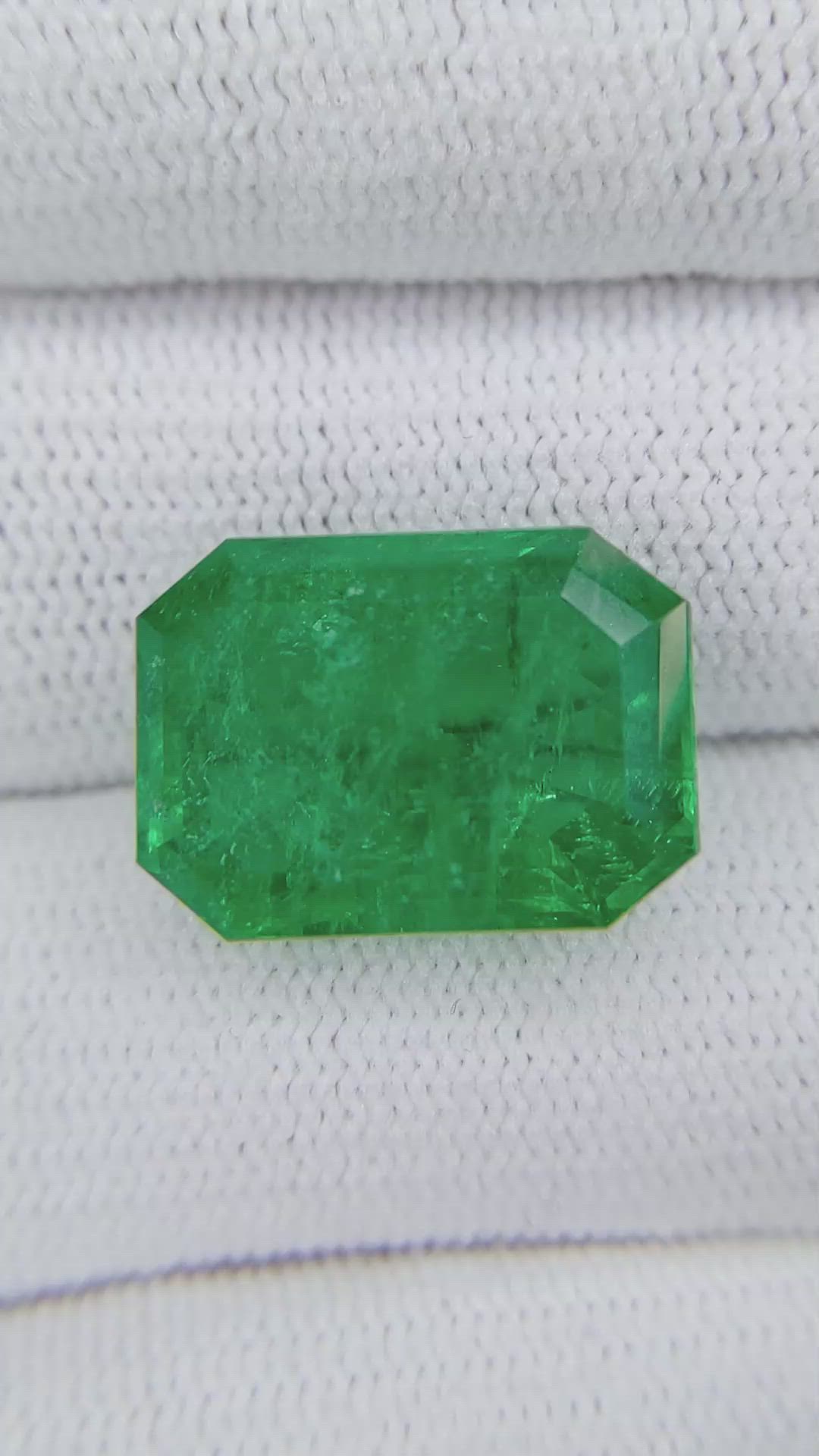 10.28 Ct. Emerald from Colombia Size Video
