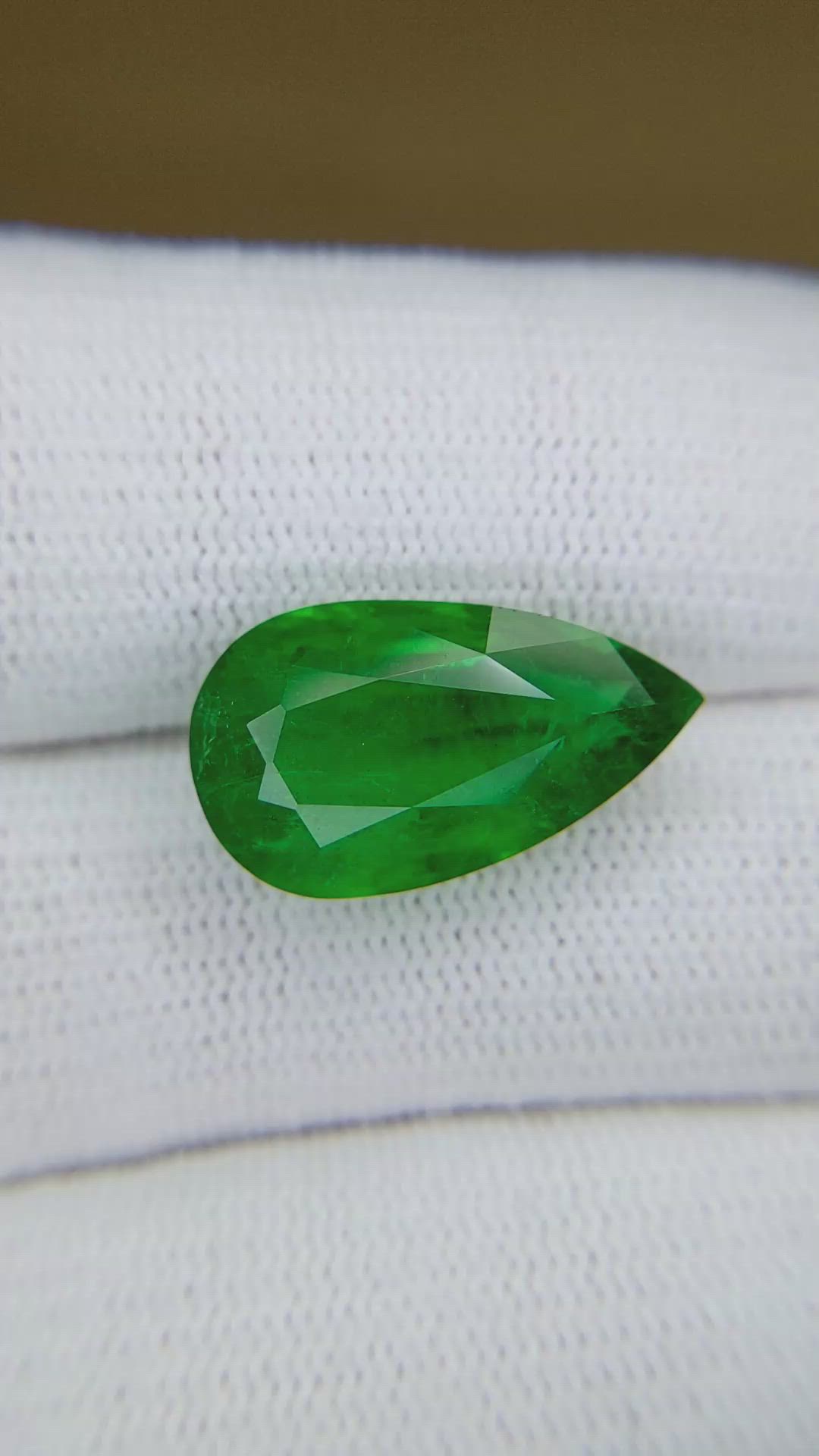 9.18 Ct. Emerald from Zambia Size Video