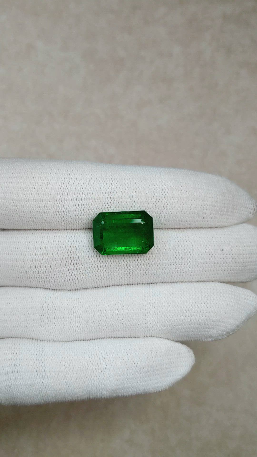 11.96 Ct. Emerald from Zambia Size Video