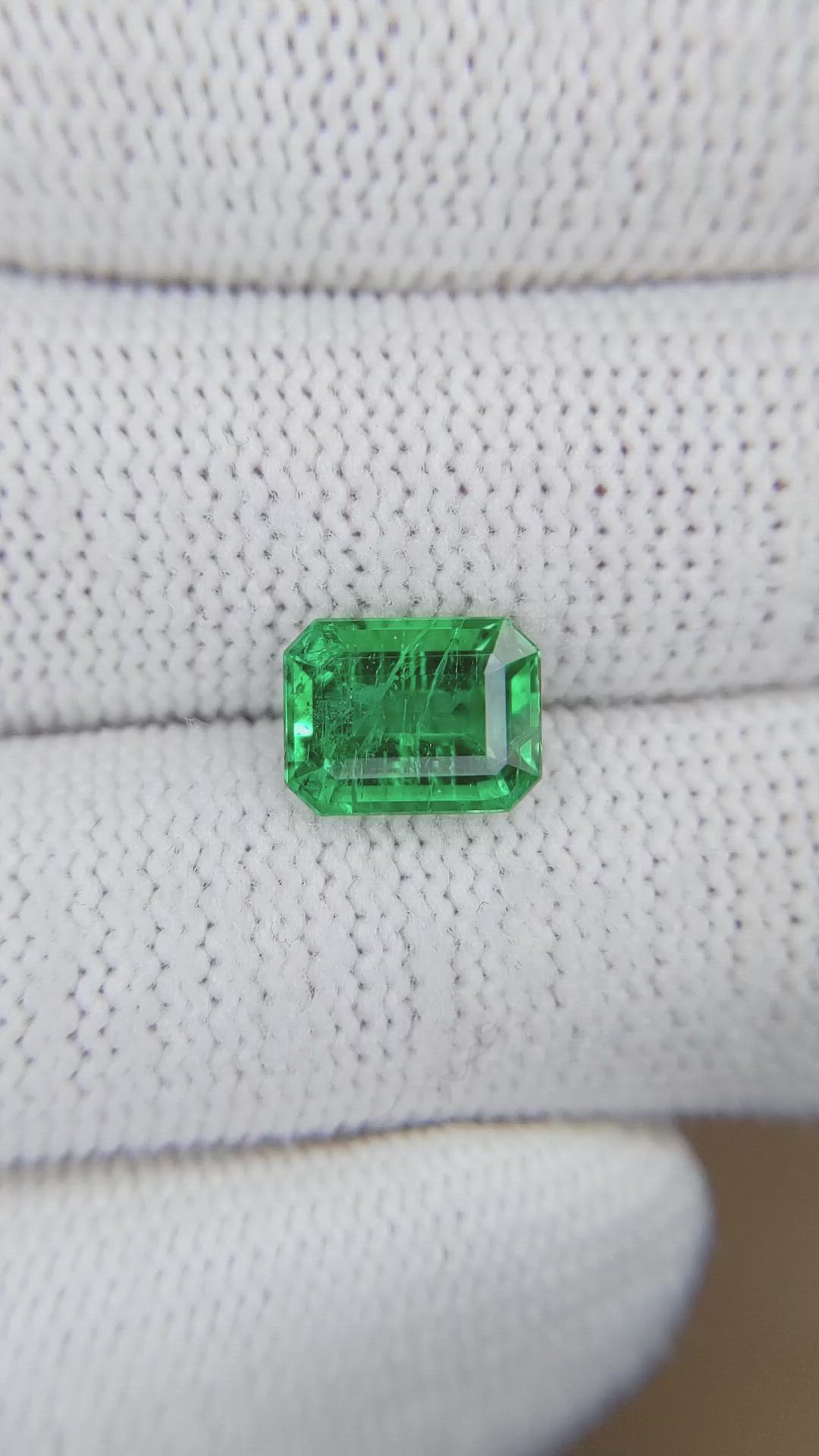 2.18 Ct. Emerald from Zambia Size Video